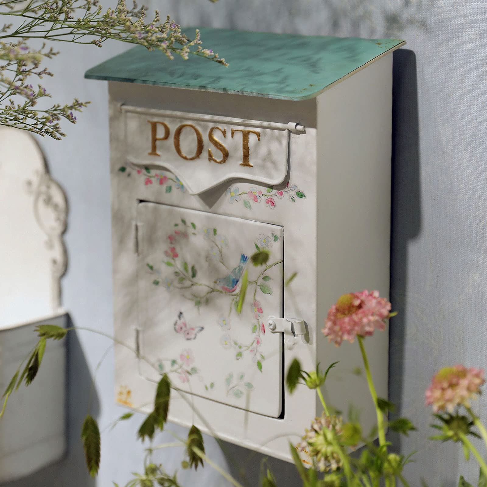 Vintage Shabby Chic Metal Wall Mounted Mailbox - American Style Outdoor Letter Drop Box with Rustic Painted Finish | Perfect for Farmhouse, Cottage & Garden Decor
