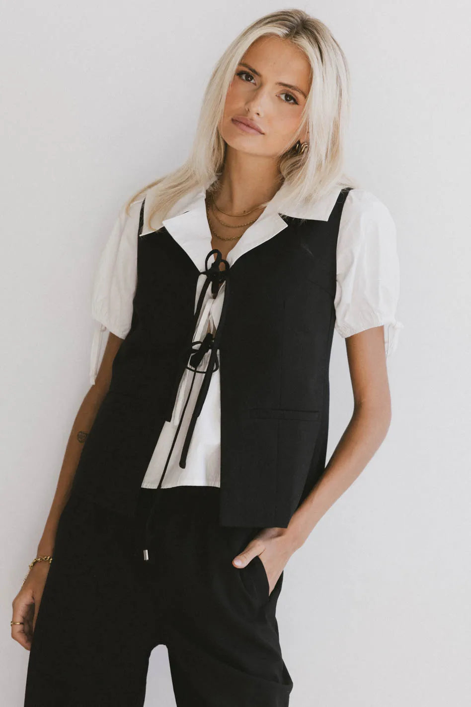 Eslyn Oversized Black Vest for Women - Cozy Winter Layering & Stylish Outfit Enhancer - Perfect for Office, Travel & Casual Wear - FINAL SALE