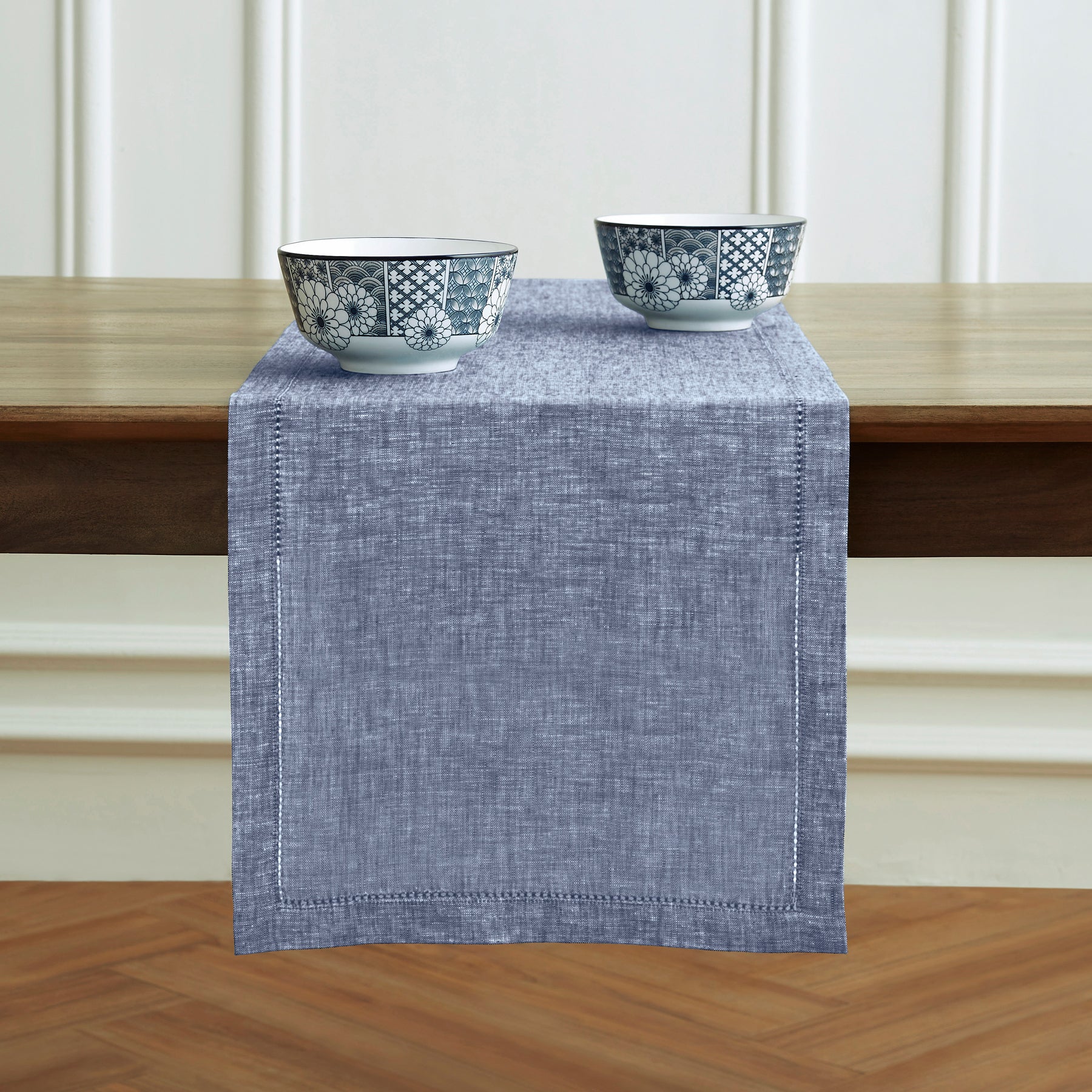 Elegant Milan Table Runner for Dining Room Decor - Perfect for Weddings, Parties & Holiday Table Settings