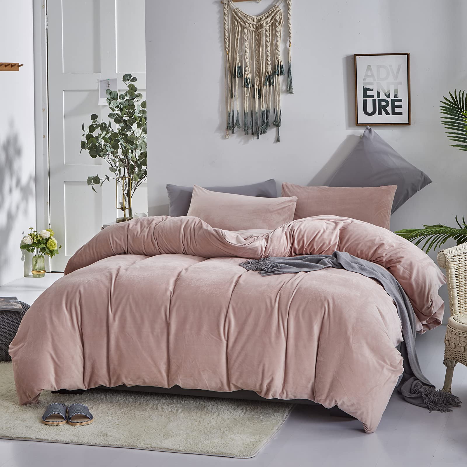 Pink Velvet Comforter Set Full - Soft Blush Flannel Velvet Bedding Set (3PC) - Shaggy, Warm & Durable All-Pink Blanket for Cozy Bedroom Decor - Perfect for Winter Nights & Guest Room Styling
