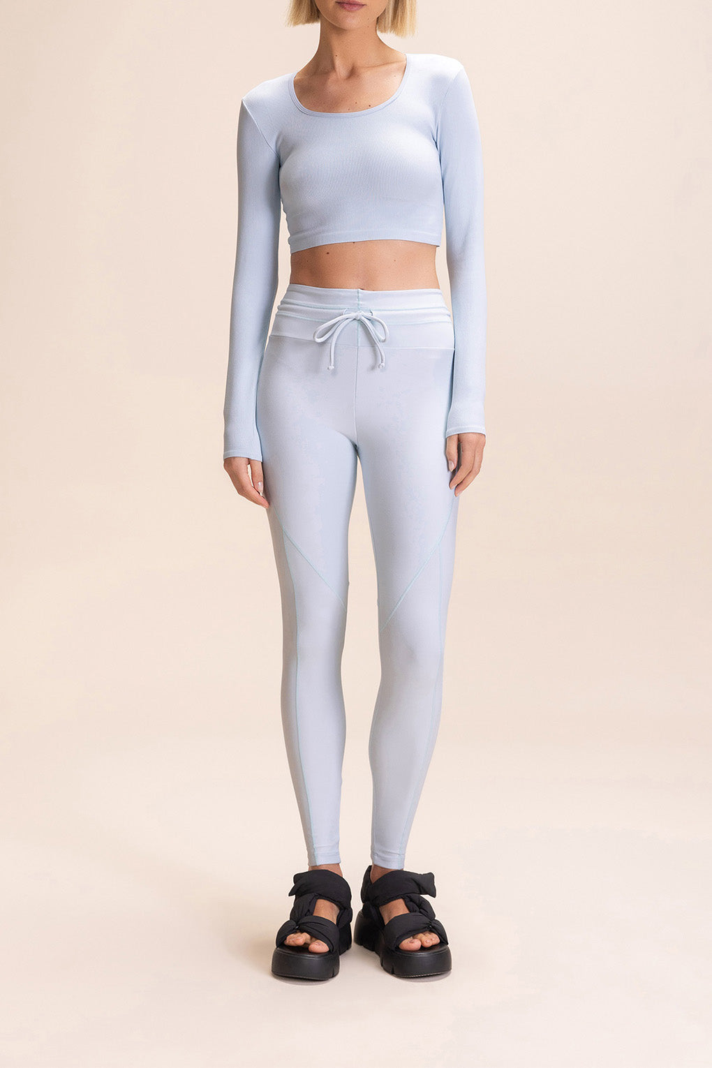 Seamless Long Sleeve Crop T-Shirt for Women - Soft Stretchy Comfort Fit Top for Yoga, Workout & Casual Wear