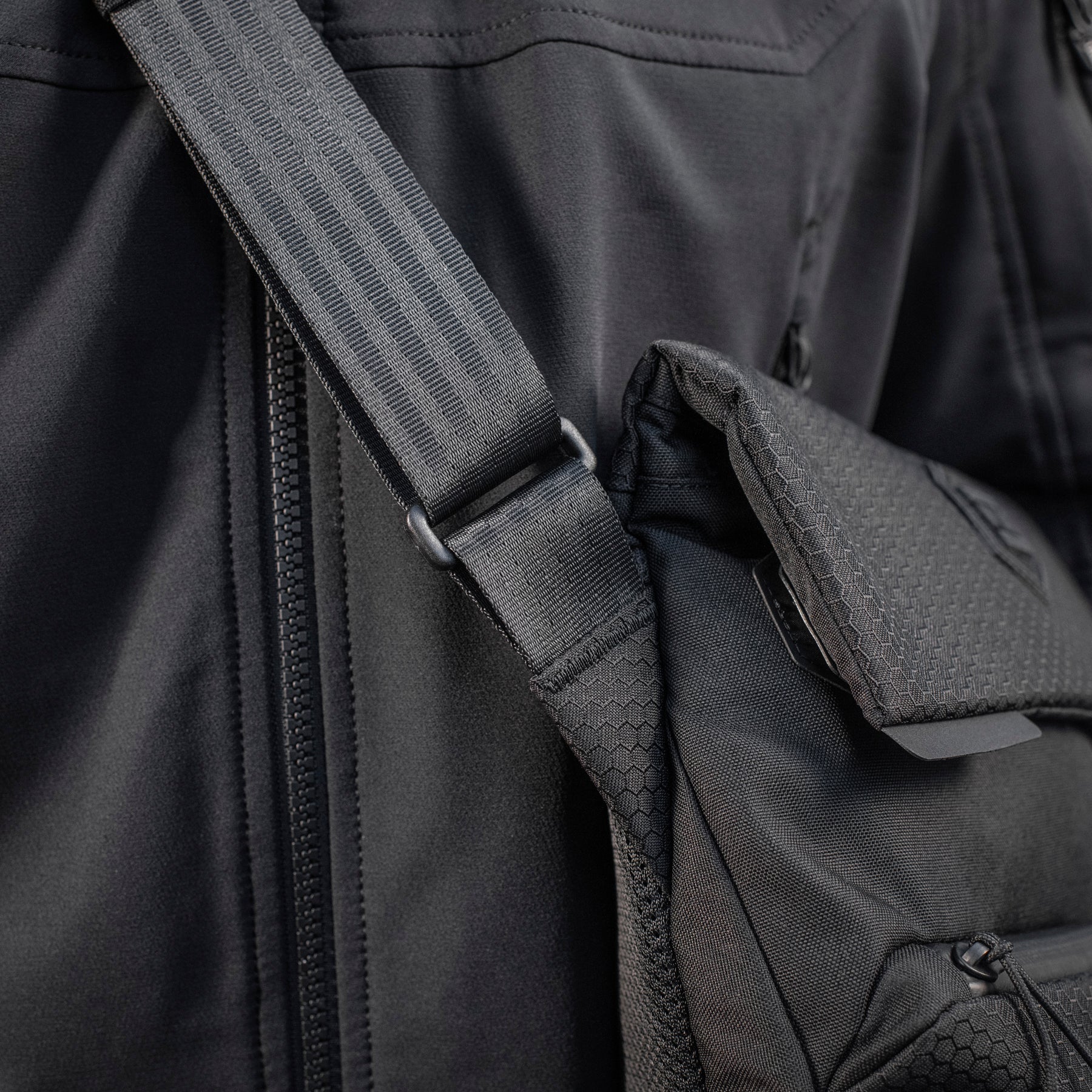 M Tac Konvert Bag Elite Black - Durable Tactical Backpack for Outdoor, Travel & Everyday Use - Perfect for Hiking, Camping & Commuting