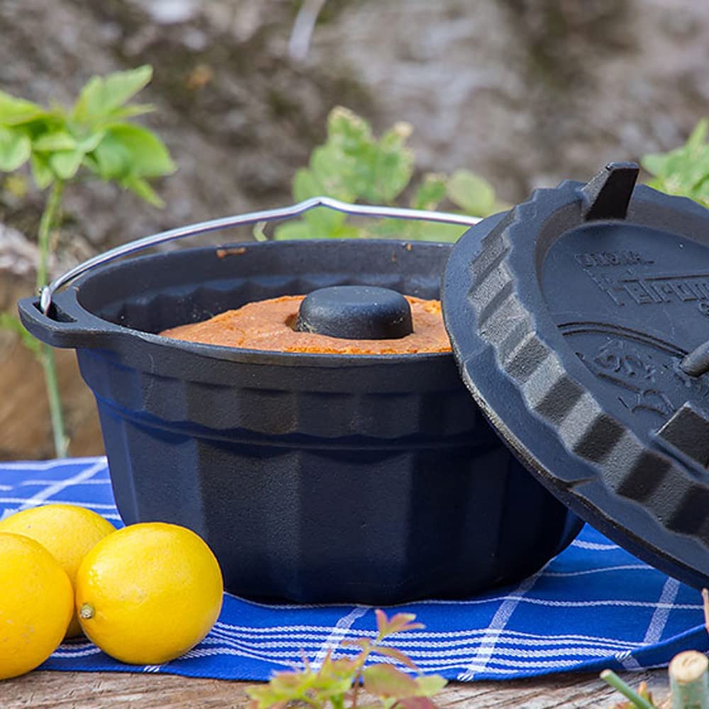 **Petromax Cast Iron Cake Pan with Tart Case Lid - 9.3