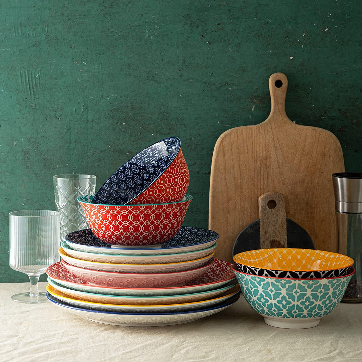 Premium 12-Piece Ceramic Dinnerware Set for 4 - Elegant Stoneware Plates, Bowls & Mugs - Perfect for Family Dinners, Entertaining Guests & Everyday Use