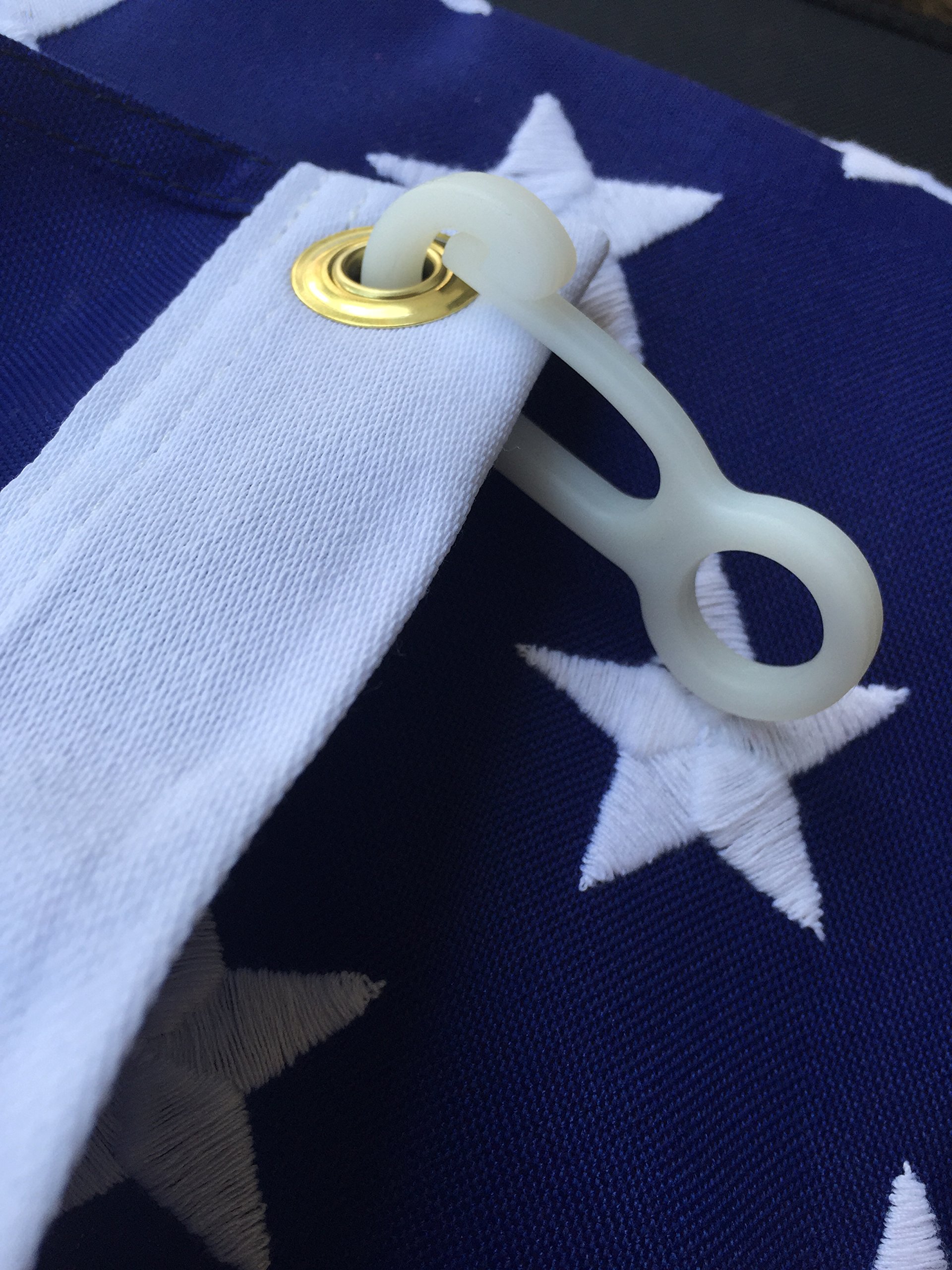 2-Pack 2-3/4 Inch Heavy Duty Nylon Flag Snaps Clips Hooks - Durable Fasteners for Flags, Banners & Outdoor Decor - Perfect for American Flags, Garden Flags & Boat Flags