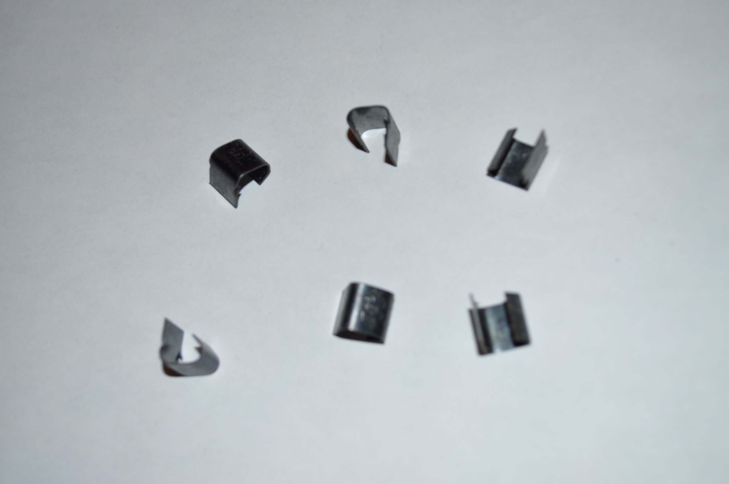 500 Pack Gallon Paint Can Clips - Heavy Duty Metal Can Clips for 1 Gallon Paint Cans, Secure Lid Fasteners for Painting Projects - Perfect for Home DIY, Construction, and Professional Use
