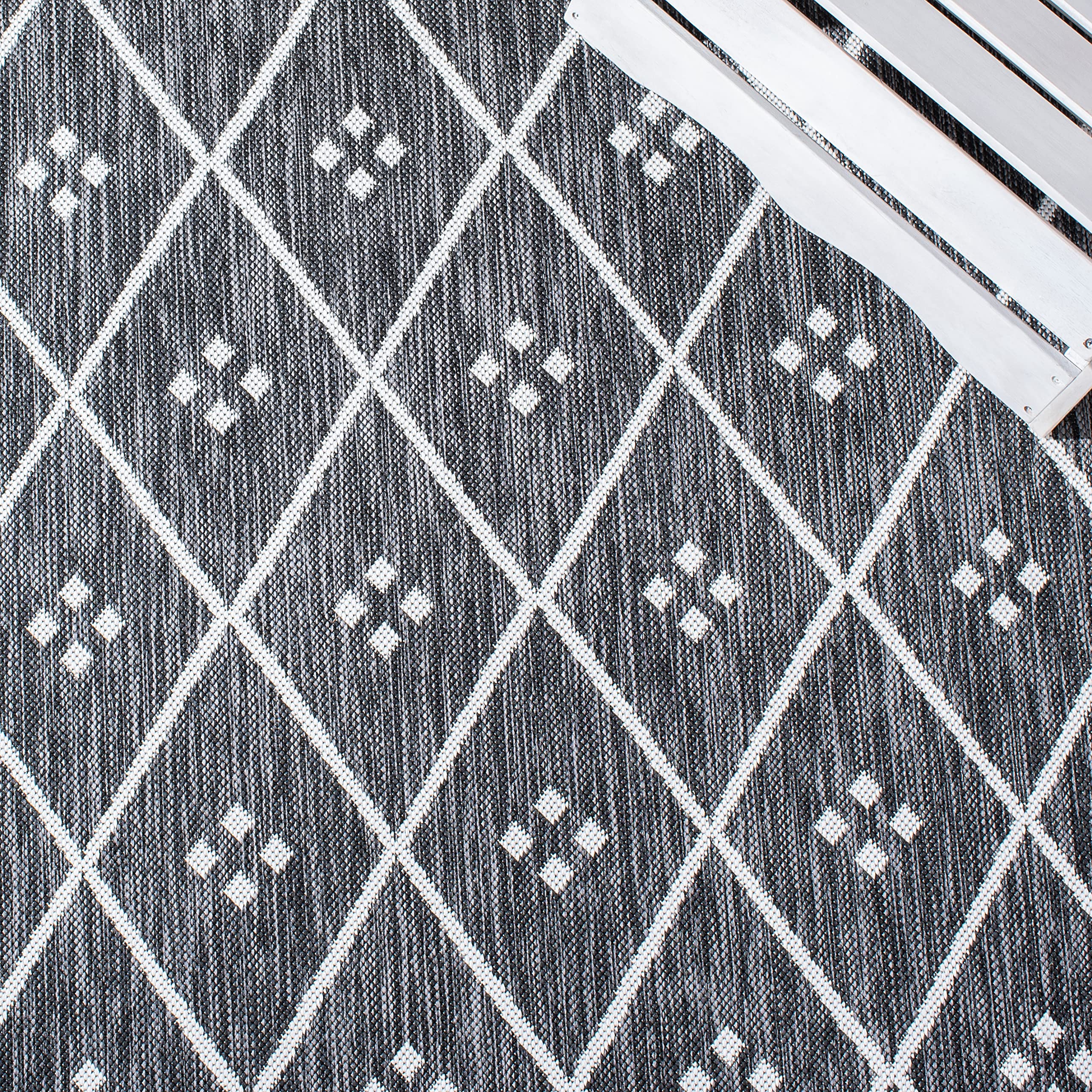 SAFAVIEH Courtyard Collection 8' x 10' Black/Ivory Indoor Outdoor Waterproof Rug - Easy Clean, Durable for Patio, Backyard, Mudroom & High Traffic Areas