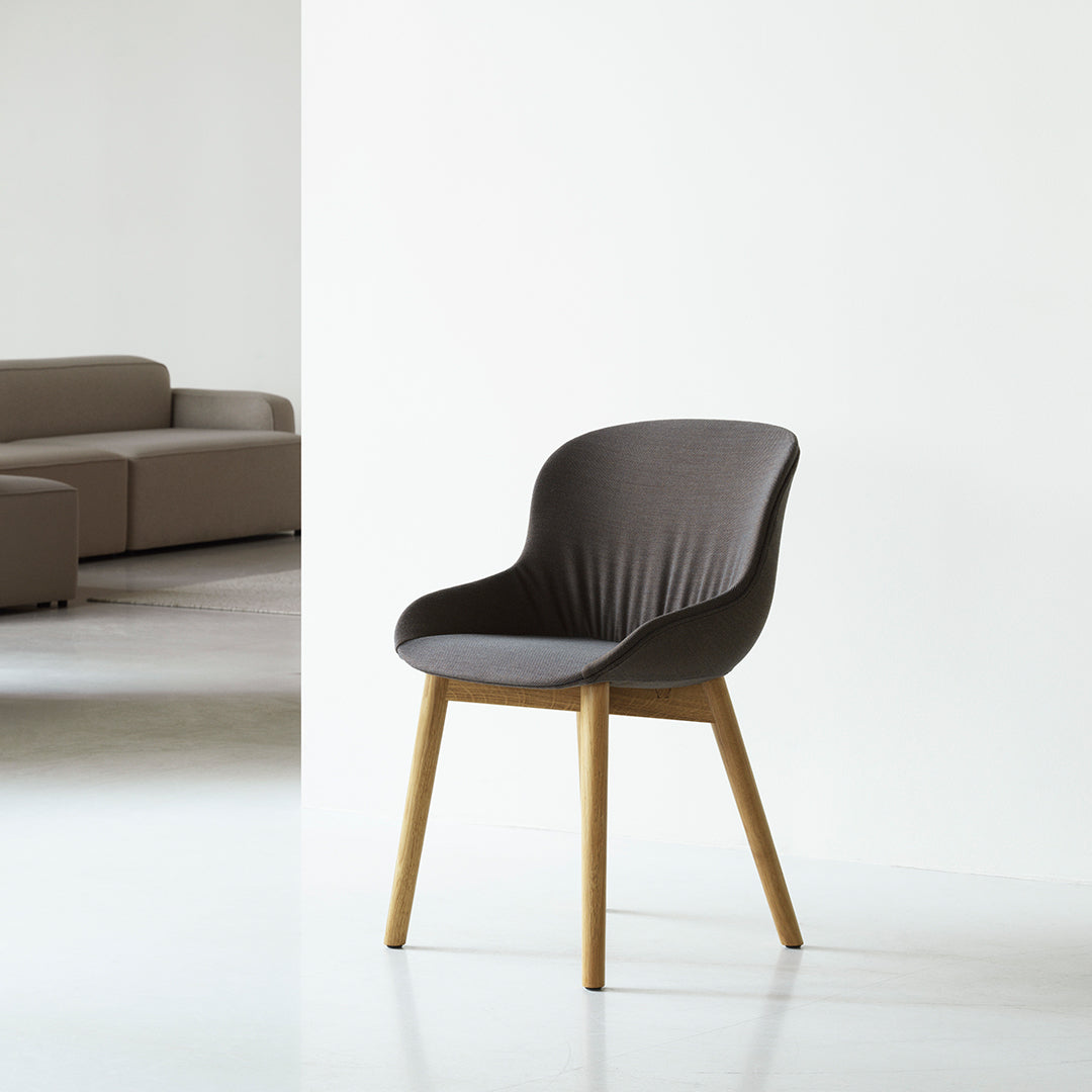 Premium Hyg Comfort Chair with Full Upholstery & Sturdy Wooden Legs - Ergonomic Office Chair for Home & Workspace Comfort