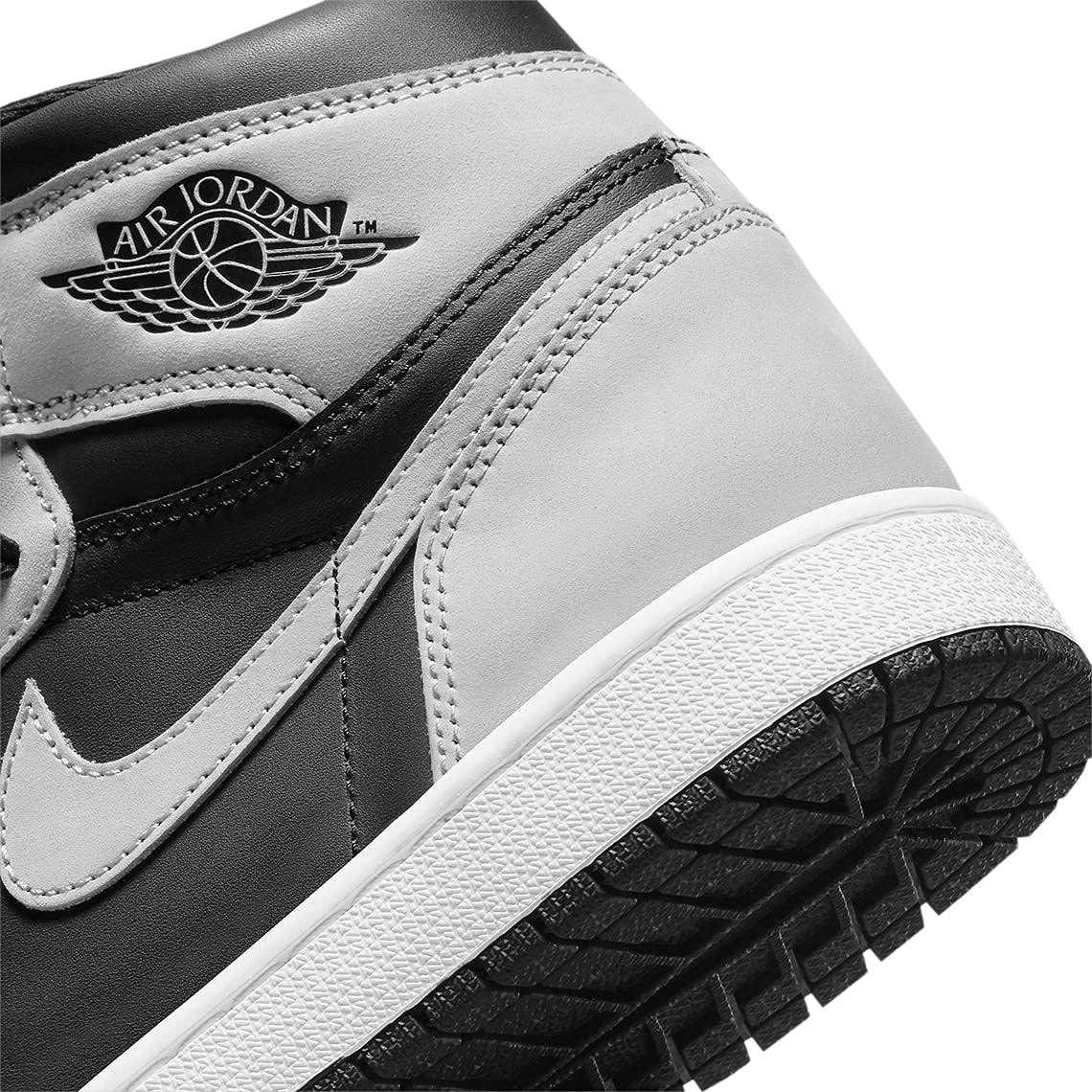 Nike Men's Air Jordan 1 Retro High OG Basketball Shoes - Classic Sneakers for Streetwear, Casual & Sports Performance