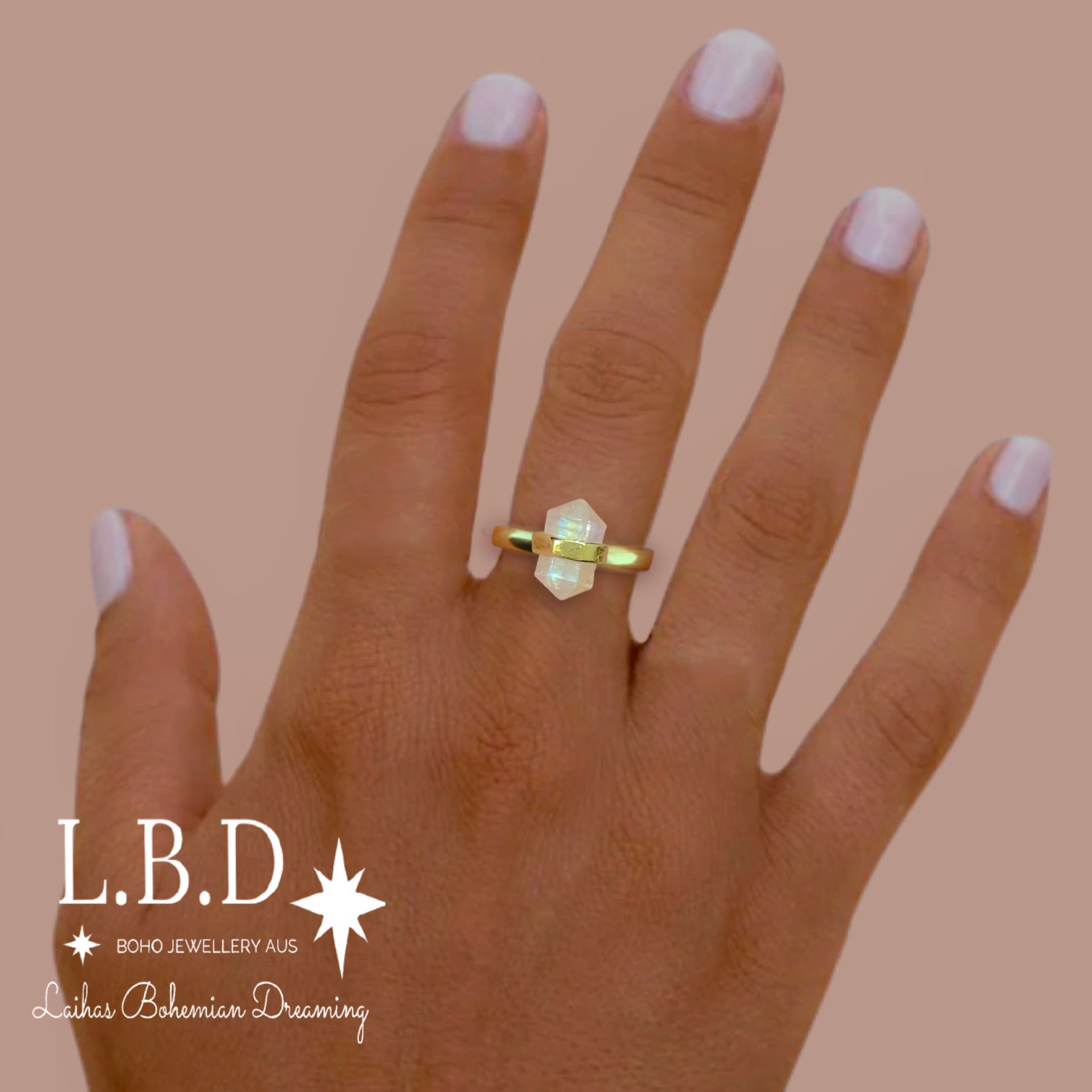 Laihas Gold Crystal Kindness Moonstone Ring for Women – Elegant Healing Jewelry for Meditation, Yoga & Spiritual Gifts