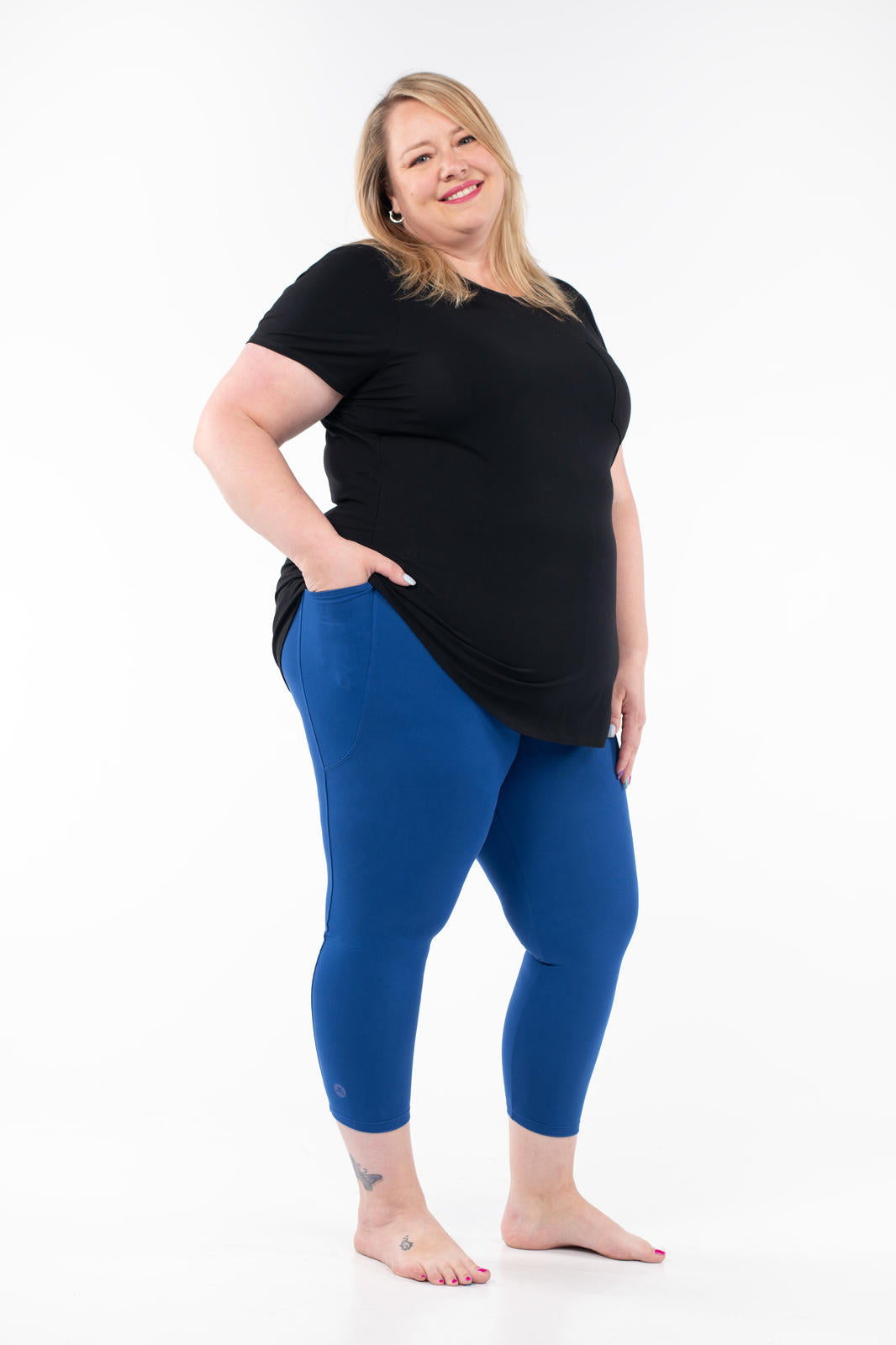 Signature Waist Pocket Crops - Women's High Waist Yoga Pants with Side Pockets for Running, Workout & Lounge