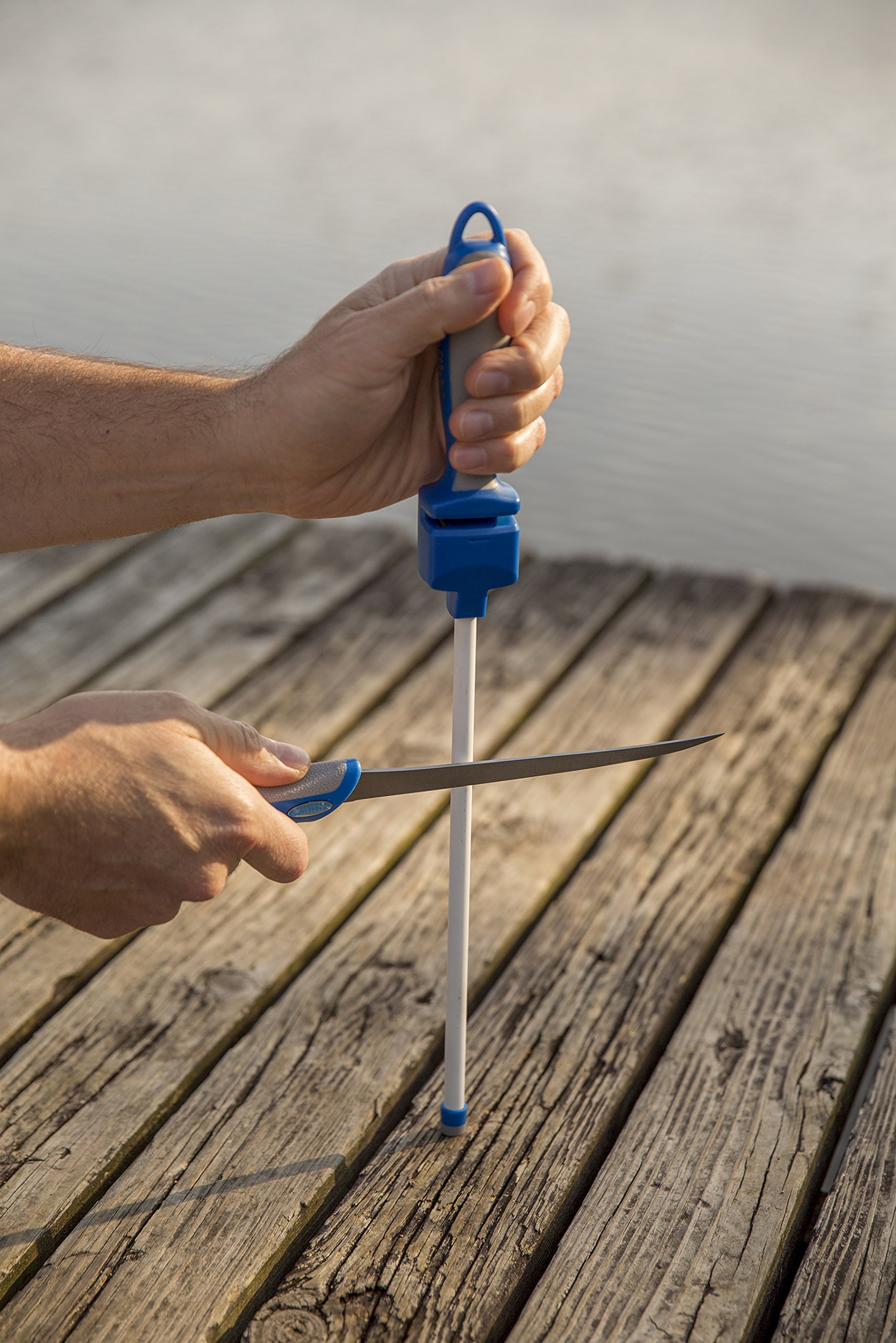 Smith's 50702 9-Inch Round Ceramic Sharpening Marine Rod - Professional Knife Sharpener for Fishing, Hunting & Kitchen Use