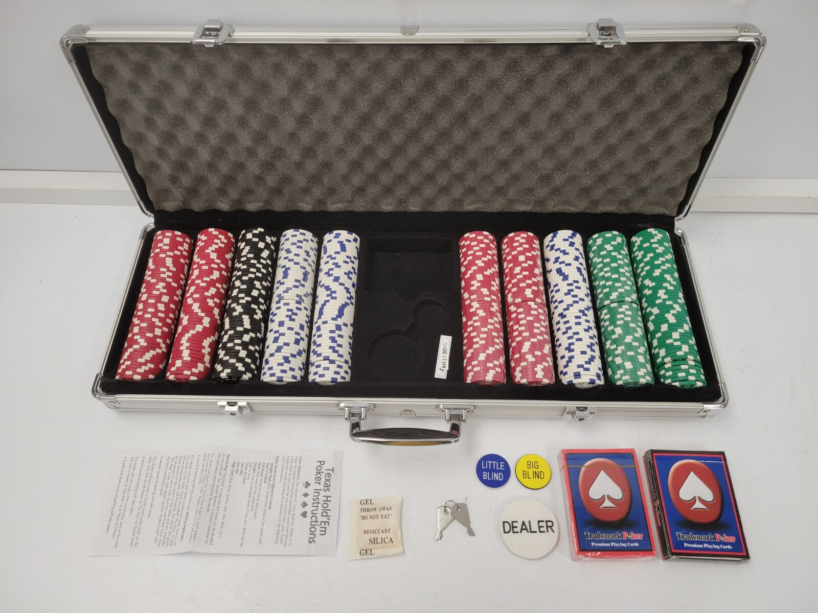 Premium 500-Piece Poker Chip Set with Aluminum Case - Casino Style Chips for Texas Hold'em, Blackjack & Home Game Nights