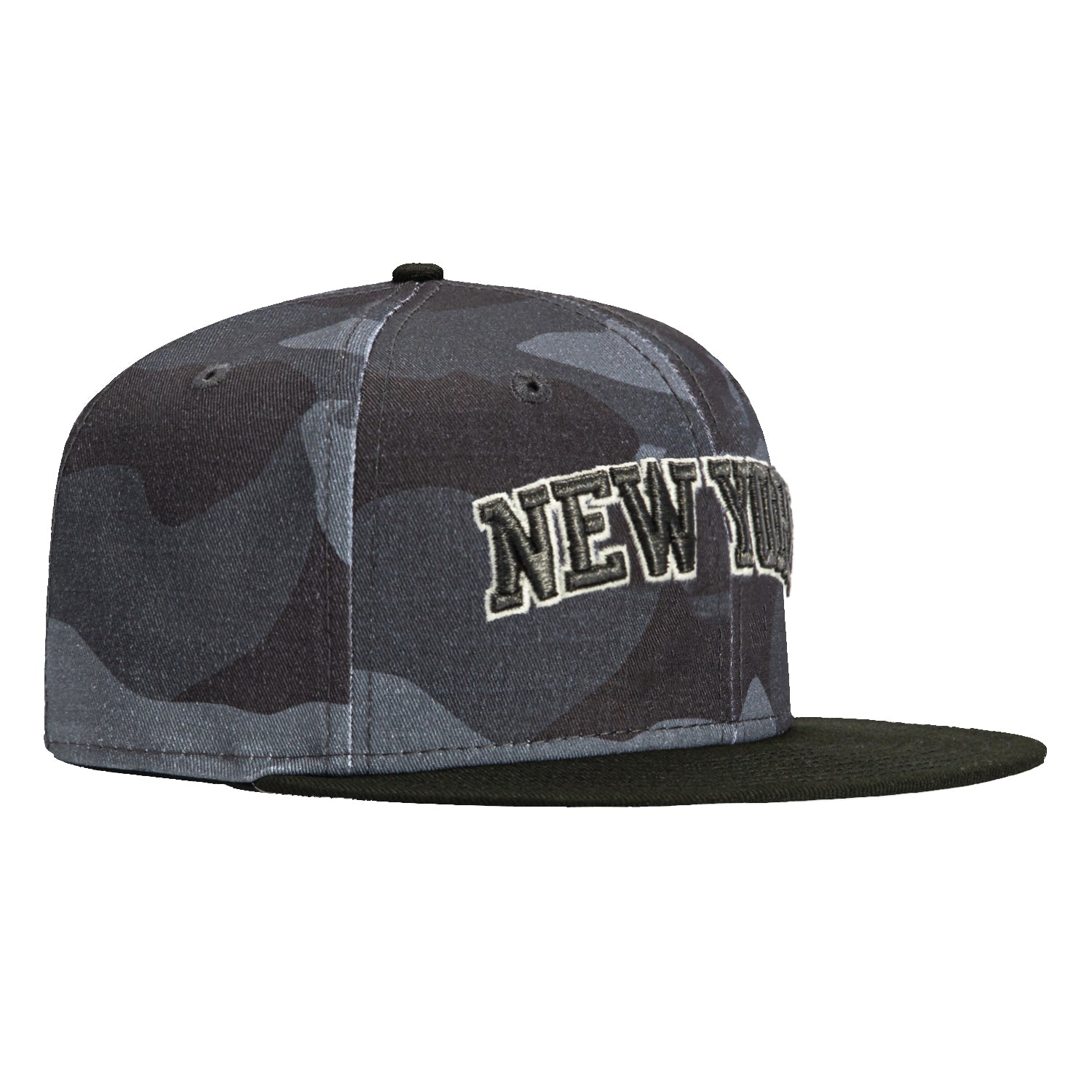 New Era 59Fifty Camo New York Knicks Glow in the Dark Adjustable Baseball Cap - Black Camouflage Hat for Men, Perfect for Basketball Games, Night Out & Streetwear Fashion