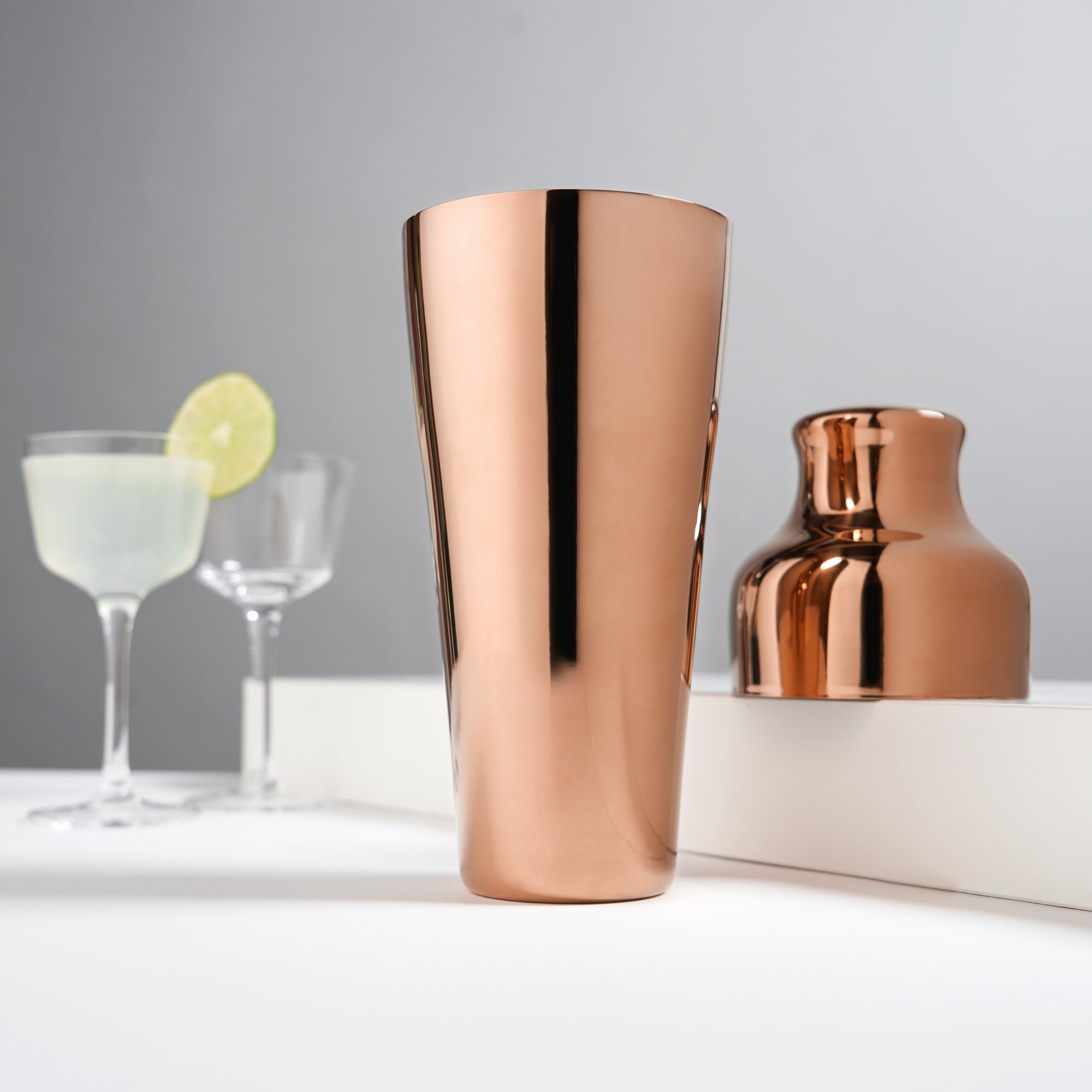 Premium Parisian Cocktail Shaker Set - 18/8 Stainless Steel Bar Mixing Tools for Martini & Margarita - Perfect for Home Bars, Cocktail Parties & Professional Bartenders