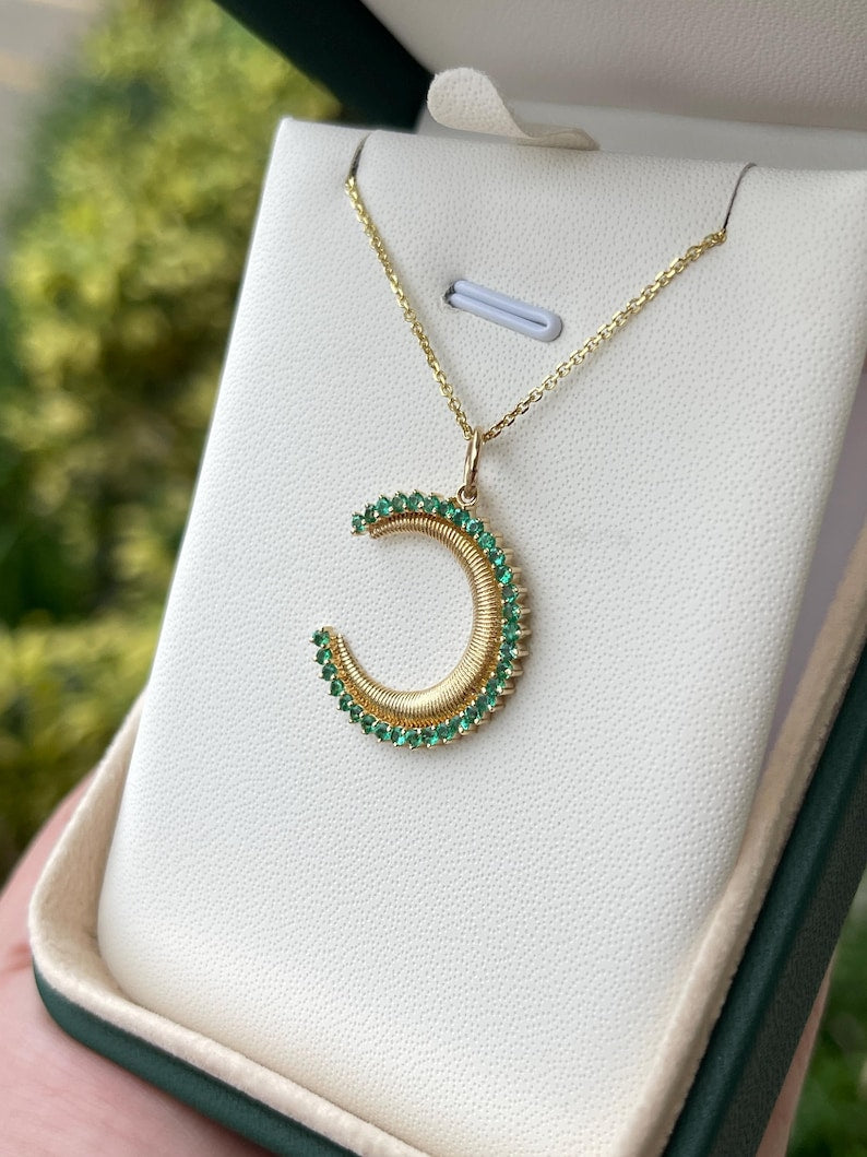 14K Gold Emerald & Ribbed Crescent Moon Charm Pendant (0.52tcw) - Perfect for Necklaces, Bracelets & Boho Jewelry Making
