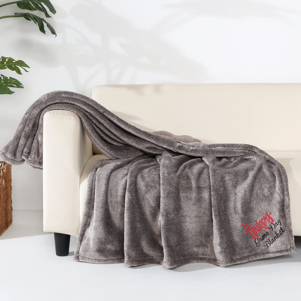 Nebraska Huskers Plush Throw Blanket - Soft University of Nebraska Football Blanket for Game Day, Home Decor & Cozy Gift - Perfect for Stadium, Couch & Bed