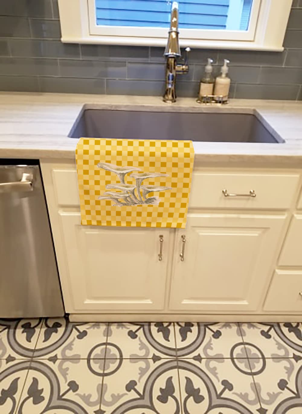 Caroline's Treasures BB7206KTWL Oyster Mushroom Kitchen Towel Set - Absorbent Cotton Dish Cloths, Hand Towels for Kitchen & Bathroom Decor, Perfect for Cooking, Cleaning & Home Decor