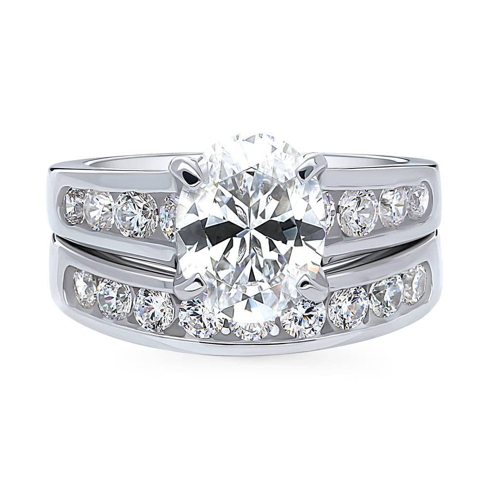 BERRICLE 2.5 Carat Oval Cut Cubic Zirconia Sterling Silver Solitaire Engagement Ring Set for Women, Rhodium Plated Size 4-10 - Perfect for Wedding, Proposal & Anniversary Gifts