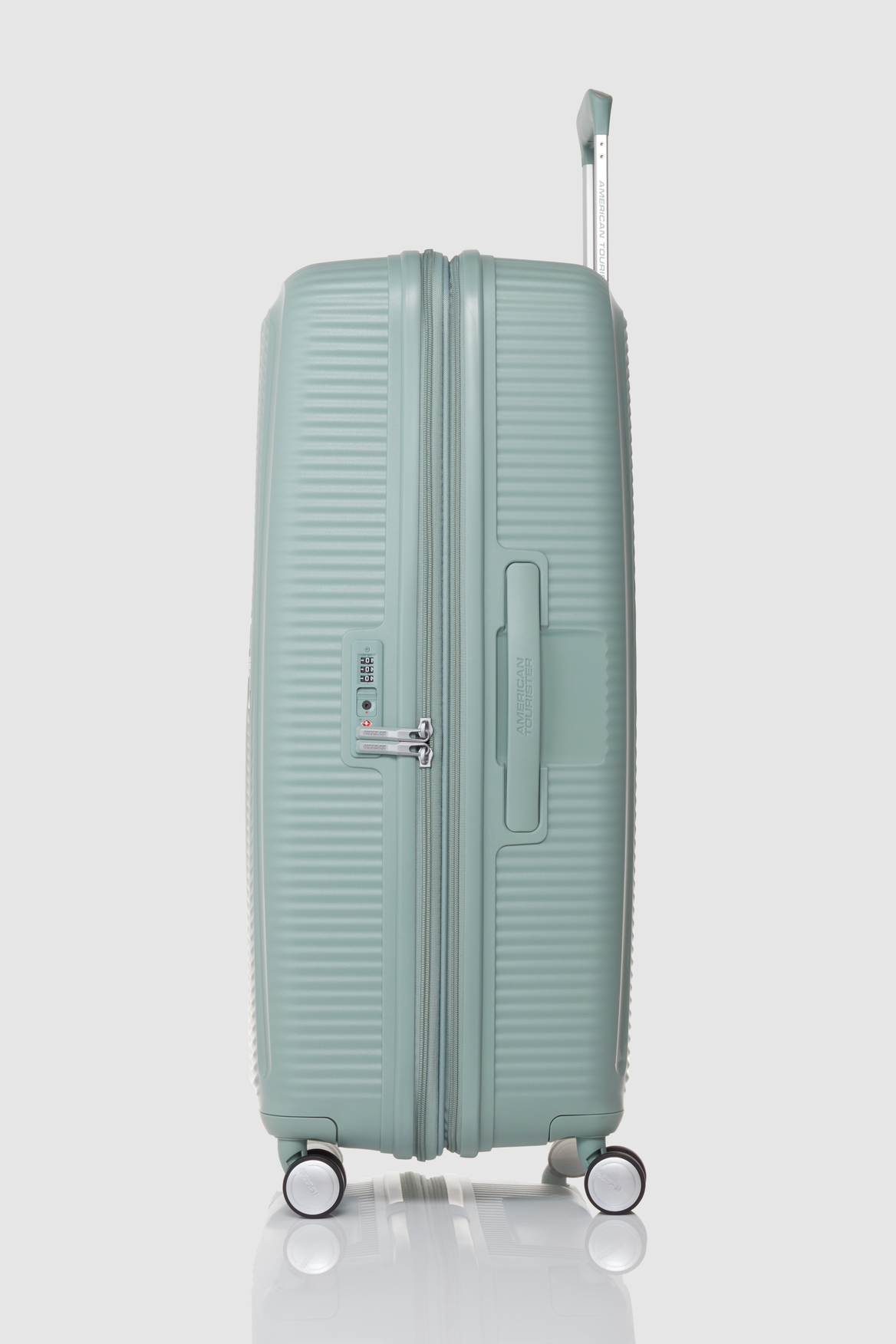 Curio 2 80cm Hardshell Suitcase - Lightweight Expandable Luggage with Spinner Wheels for Travel, Business Trips & Vacations