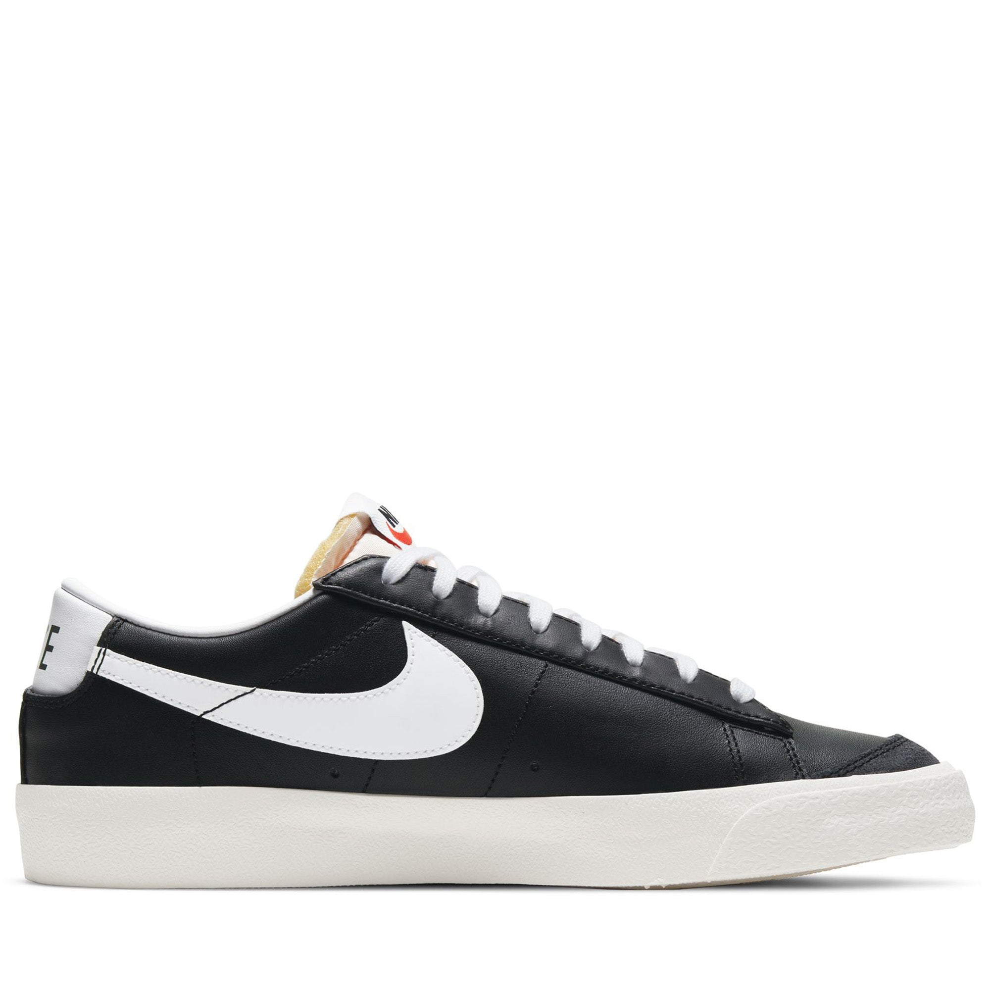 Nike Blazer Low '77 Sneakers - Black & White Retro Basketball Shoes for Men & Women | Casual Streetwear & Gym Workout Shoes