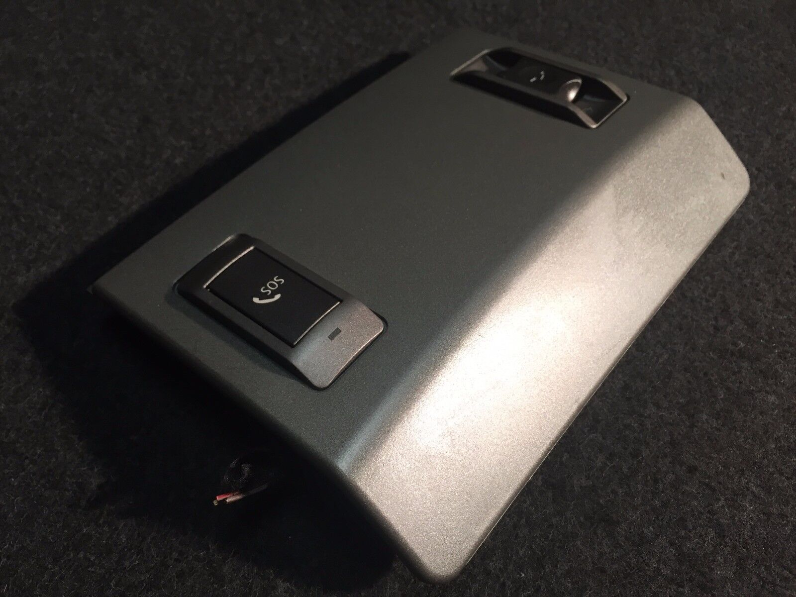 2002-2005 BMW 745i E65 SOS & Sunroof Switch with Trim - OEM Part #7 012 196 - Compatible with 7 Series Sedan for Easy Roof Control & Emergency Assistance