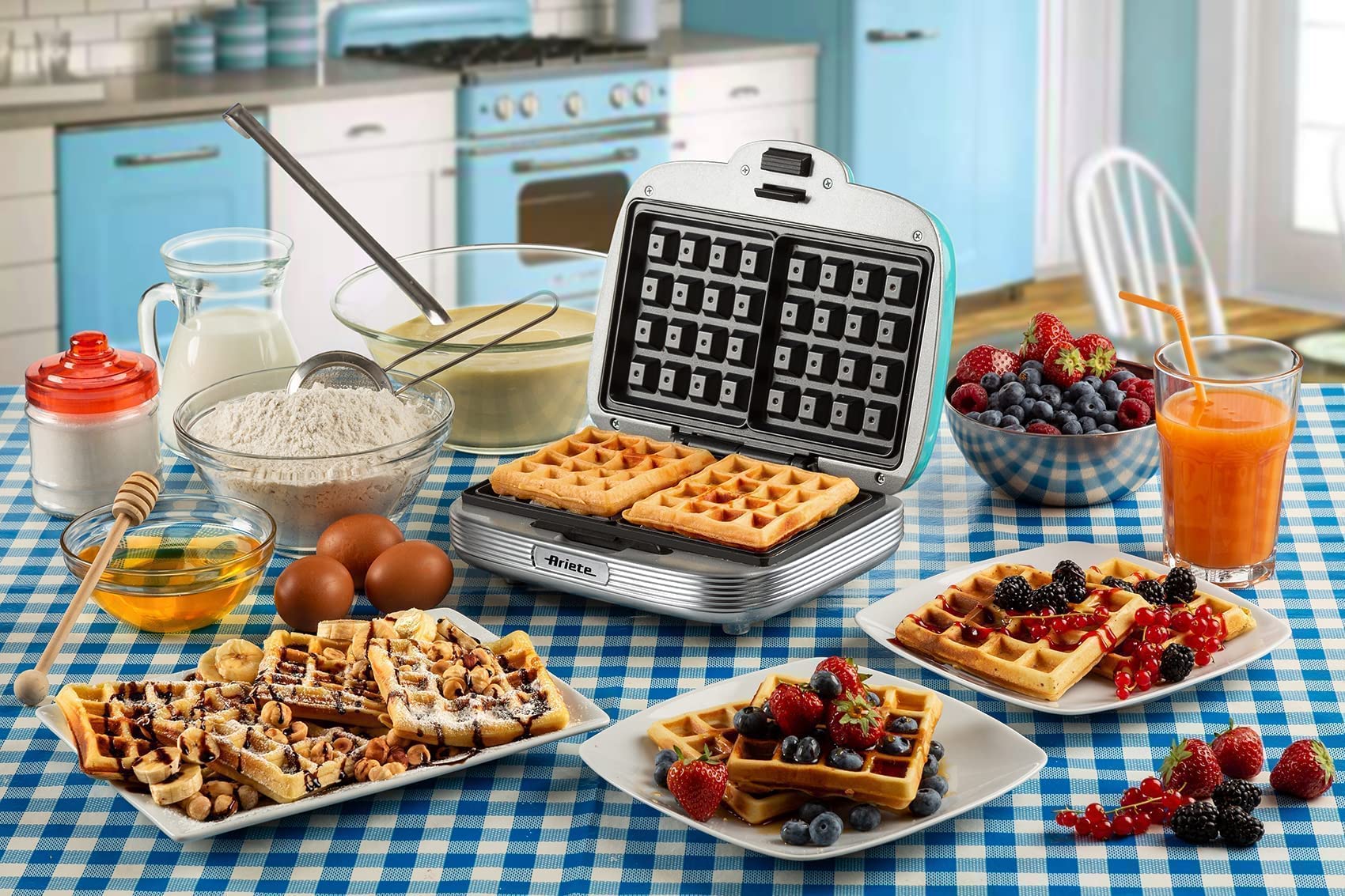 Ariete 1973 Non-Stick Waffle Maker 700W - Electric Waffle Iron with Removable Plates - Blue - Perfect for Breakfast, Brunch & Party Snacks
