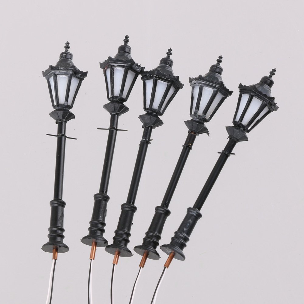 10PCS 1:100 Scale LED Courtyard Lamps for Model Railway & Train Sets - Miniature Street Lights for Diorama, Village Scenery & Landscape Design
