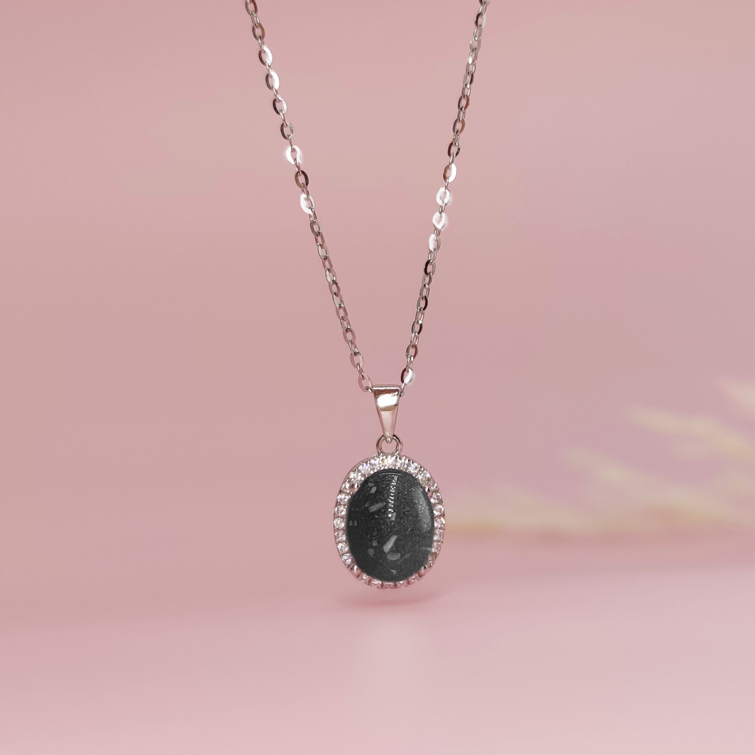 Ashes Necklace - Memorial Jewelry for Loved Ones - Handcrafted Cremation Jewelry for Ashes - Perfect for Remembrance & Keepsake - Wearable Memorial for Special Occasions