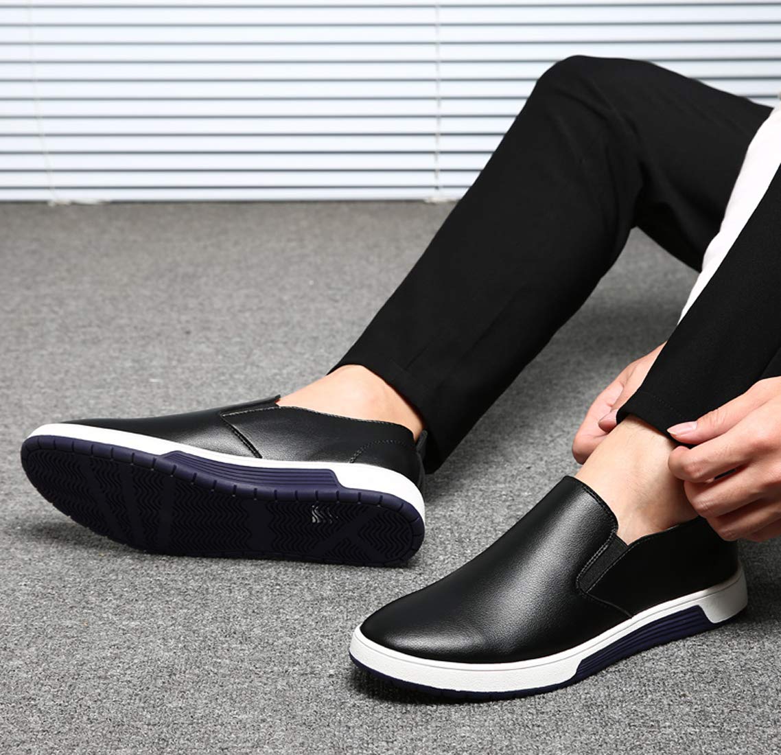 Santimon Men's Slip-On Loafers - British Style Breathable Flat Dress Shoes & Fashion Sneakers for Business Casual & Office Wear