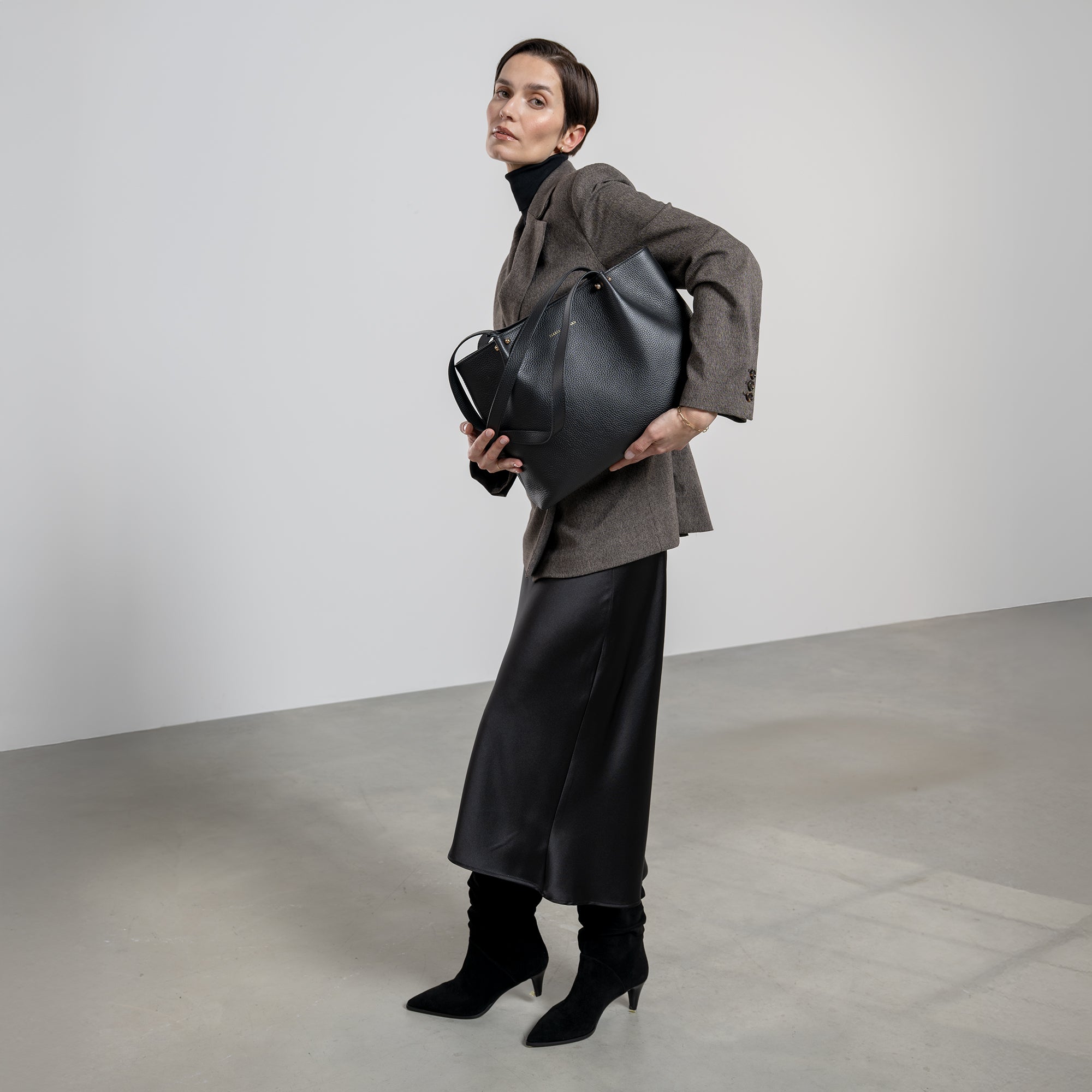 Honoré Nata Black Leather Shopper Bag - Premium Calfskin Leather Tote for Women - Perfect for Work, Travel & Everyday Use