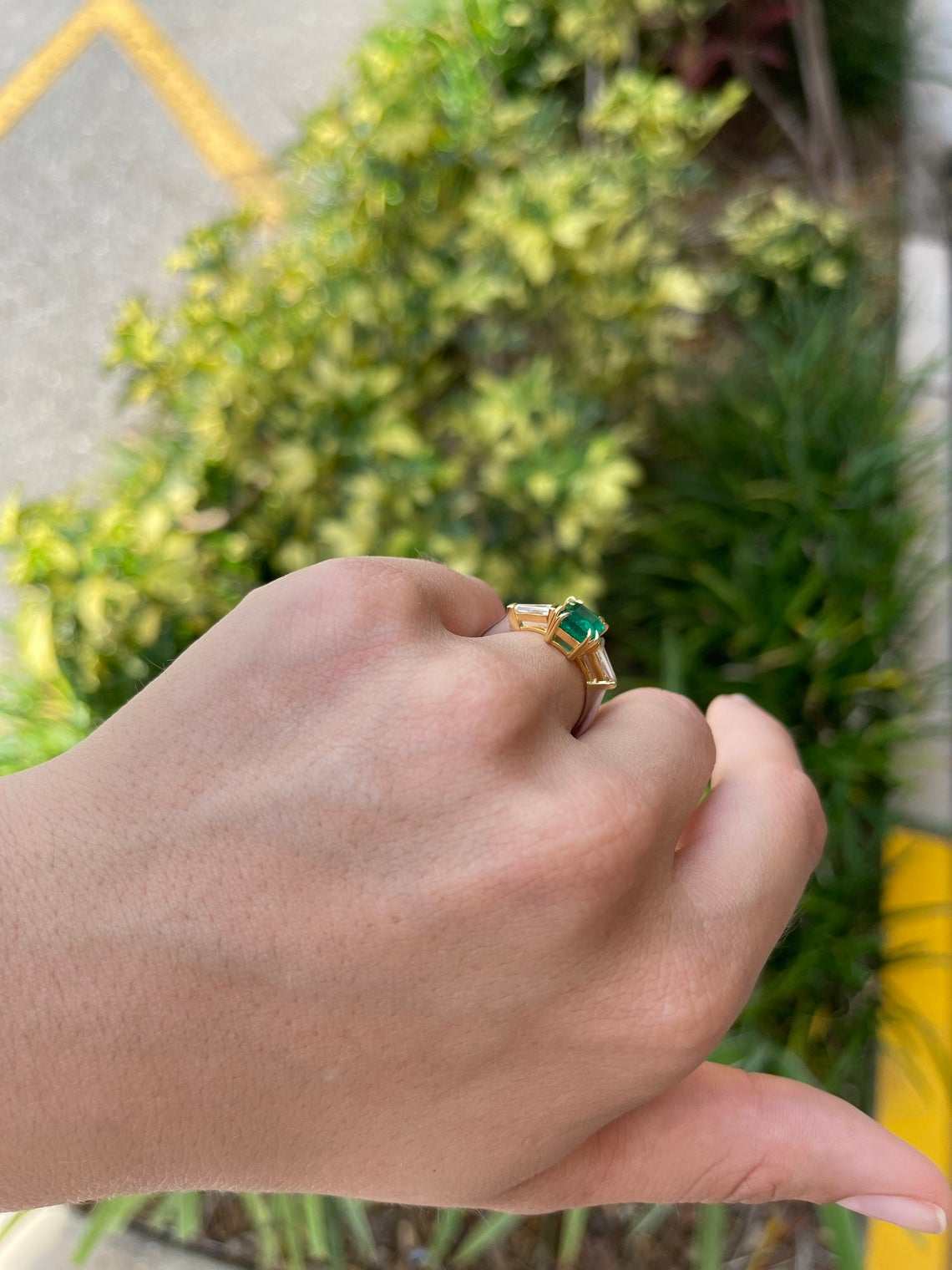 2.17tcw AAA+ AGL Certified Insignificant Oil 18K Gold Colombian Emerald Cut & Tapered Baguette Diamond Engagement Ring for Women - Perfect for Weddings, Anniversaries & Special Occasions