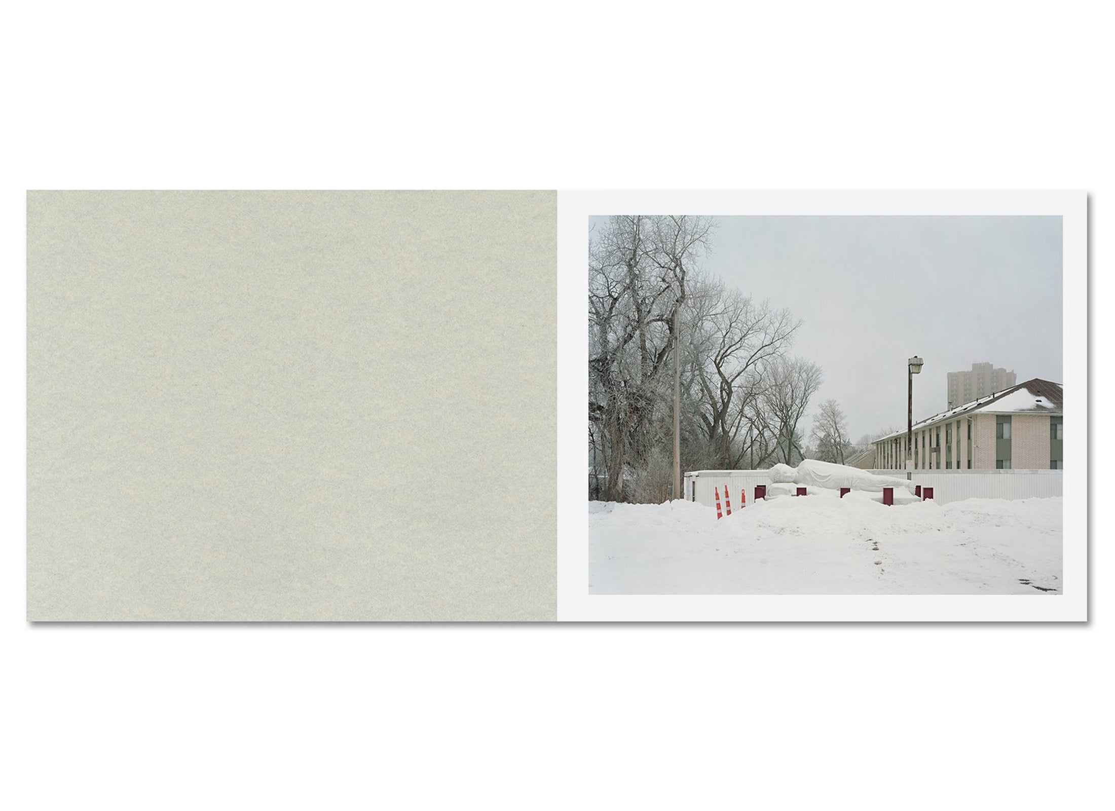 A Pound of Pictures by Alec Soth - Photography Book for Art Collectors & Enthusiasts - Perfect for Home Decor & Creative Inspiration