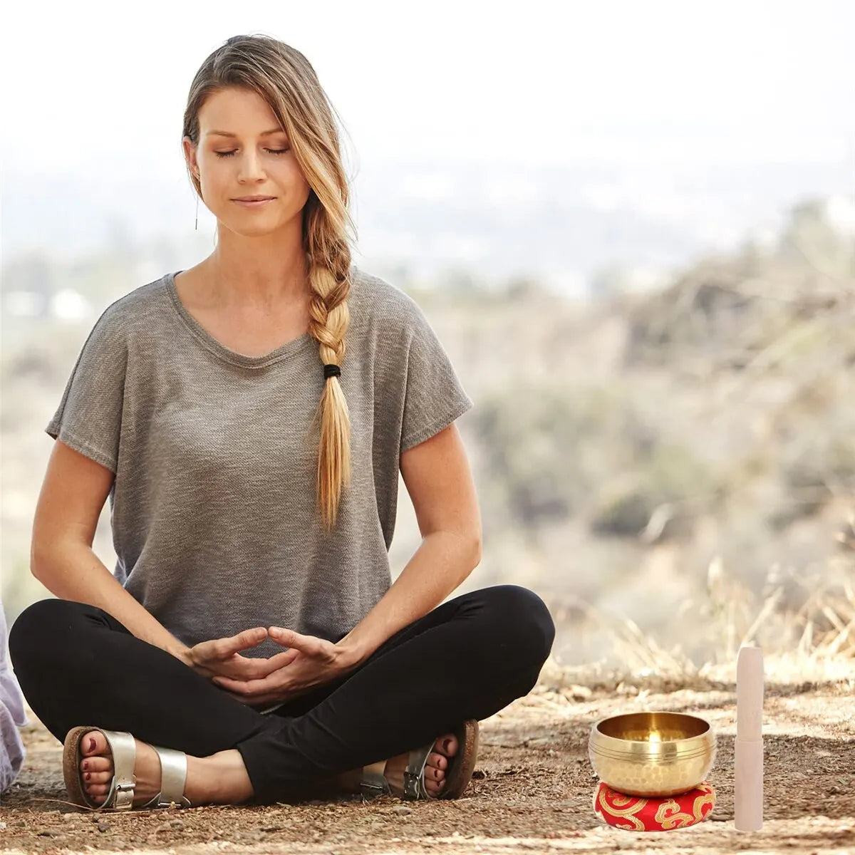 Authentic Tibetan Singing Bowl Set - Handcrafted Meditation Sound Bowl for Relaxation, Yoga & Mindfulness - Perfect Spiritual Gift for Healing & Stress Relief (Use in Meditation, Therapy, Yoga Studios & Home Decor)