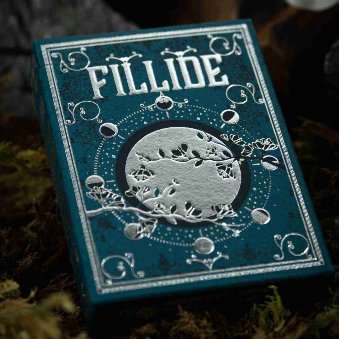 Fillide Acqua V2 Premium Playing Cards - Waterproof & Durable for Poker, Magic Tricks & Cardistry - Perfect for Outdoor, Travel & Casino Nights