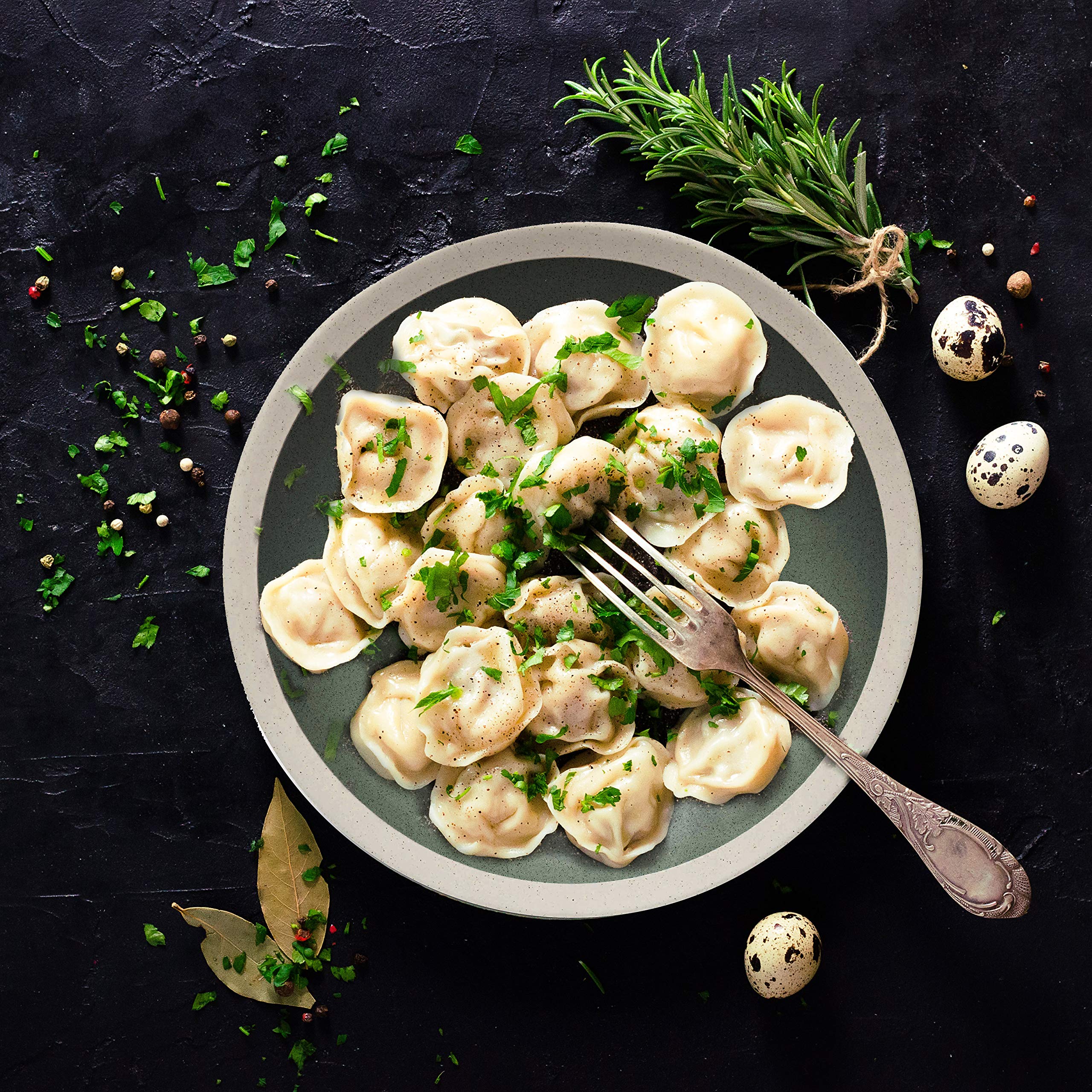 Stone Lain Serenity Stoneware Dish Set - 4-Piece Dinner Plates in Green & Cream | Elegant Tableware for Everyday Dining & Entertaining