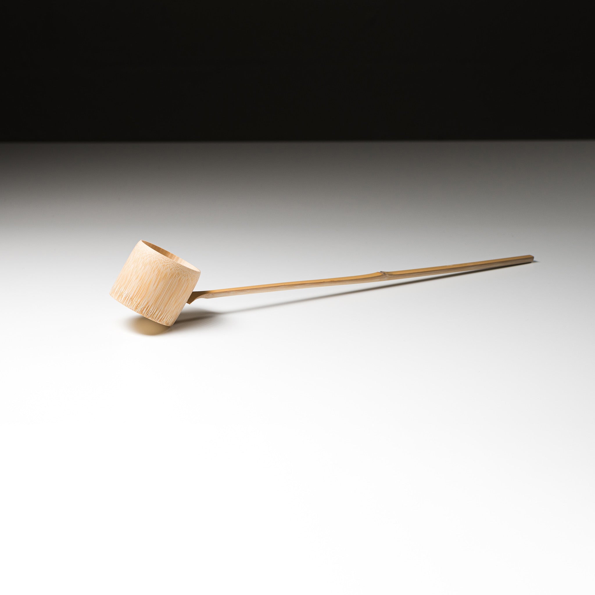 Traditional Japanese Hishaku Bamboo Water Ladle for Tea Ceremony - Handcrafted Tea Scoop for Matcha & Sencha Preparation - Perfect for Zen Meditation & Japanese Tea Rituals