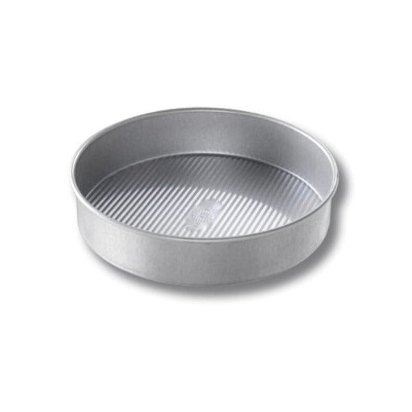 USA Pan Nonstick Round Cake Pan - 9 Inch Professional Baking Pan for Layer Cakes, Birthday Cakes & Desserts - Heavy Duty Aluminum with Premium Coating for Even Baking