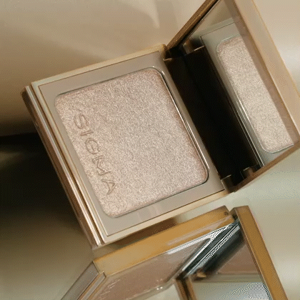 Pressed Powder Highlighter - Shimmer & Glow for Cheeks & Eyes | Vegan & Cruelty-Free Makeup for Contouring & Glam Looks