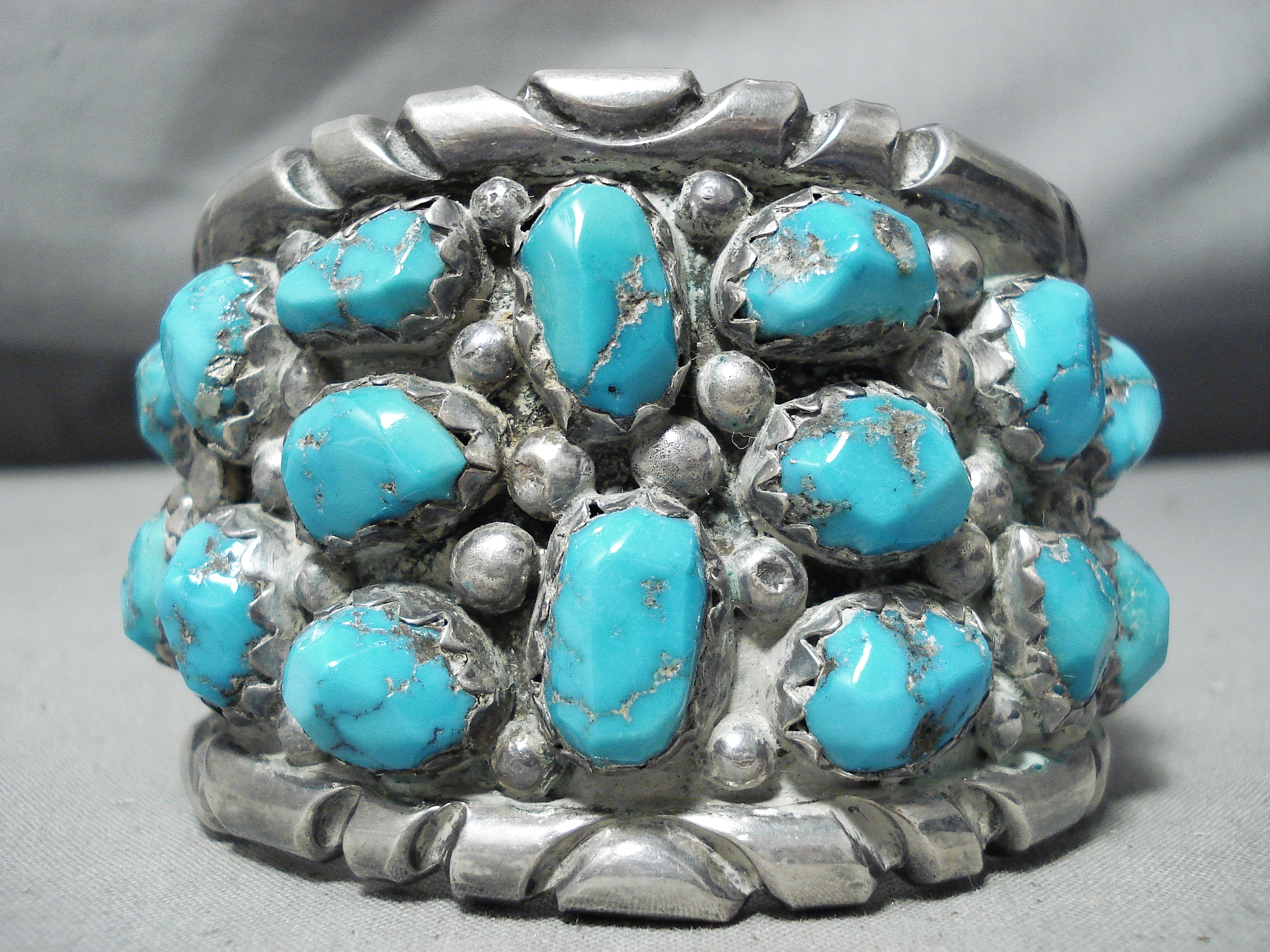 200g Vintage Native American Chunky Turquoise Sterling Silver Bracelet - Handmade Boho Jewelry for Women, Gift for Her, Wedding, Festival & Special Occasions
