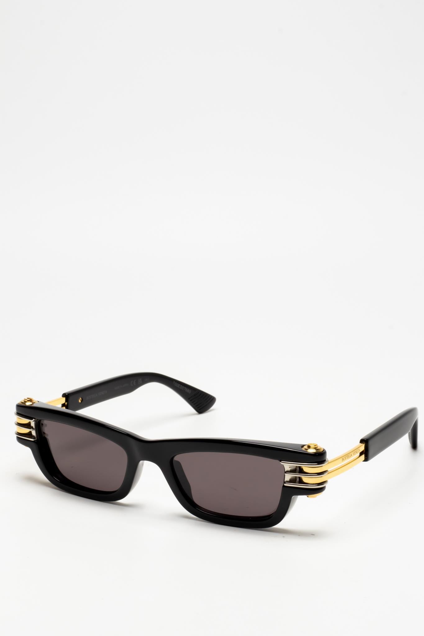 BOTTEGA VENETA BV1308S 001 Sunglasses - Luxury Designer Shades for Women & Men | Perfect for Outdoor Activities, Beach Vacations & Fashion Statements