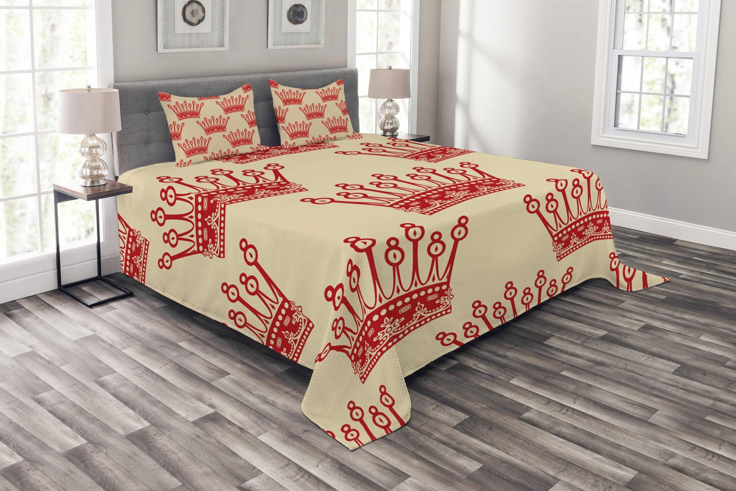 Ambesonne Queen Bedspread Set - Vintage Crowns Pattern, Imperial Nobility Theme, 3-Piece Decorative Bedding with Coverlet & 2 Pillow Shams, Grey Yellow Vermilion | Perfect for Royal-Themed Bedrooms, Guest Rooms & Vintage Home Decor