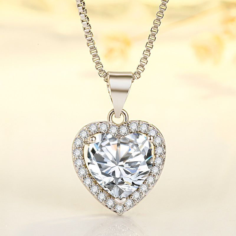 2023 New White Diamond Imitation Moissanite Heart Pendant Necklace - 14K Gold Plated Dainty Collarbone Chain for Women, Girlfriend Jewelry Gift for Valentine's Day, Anniversary & Birthday - Perfect for Romantic Occasions & Special Moments