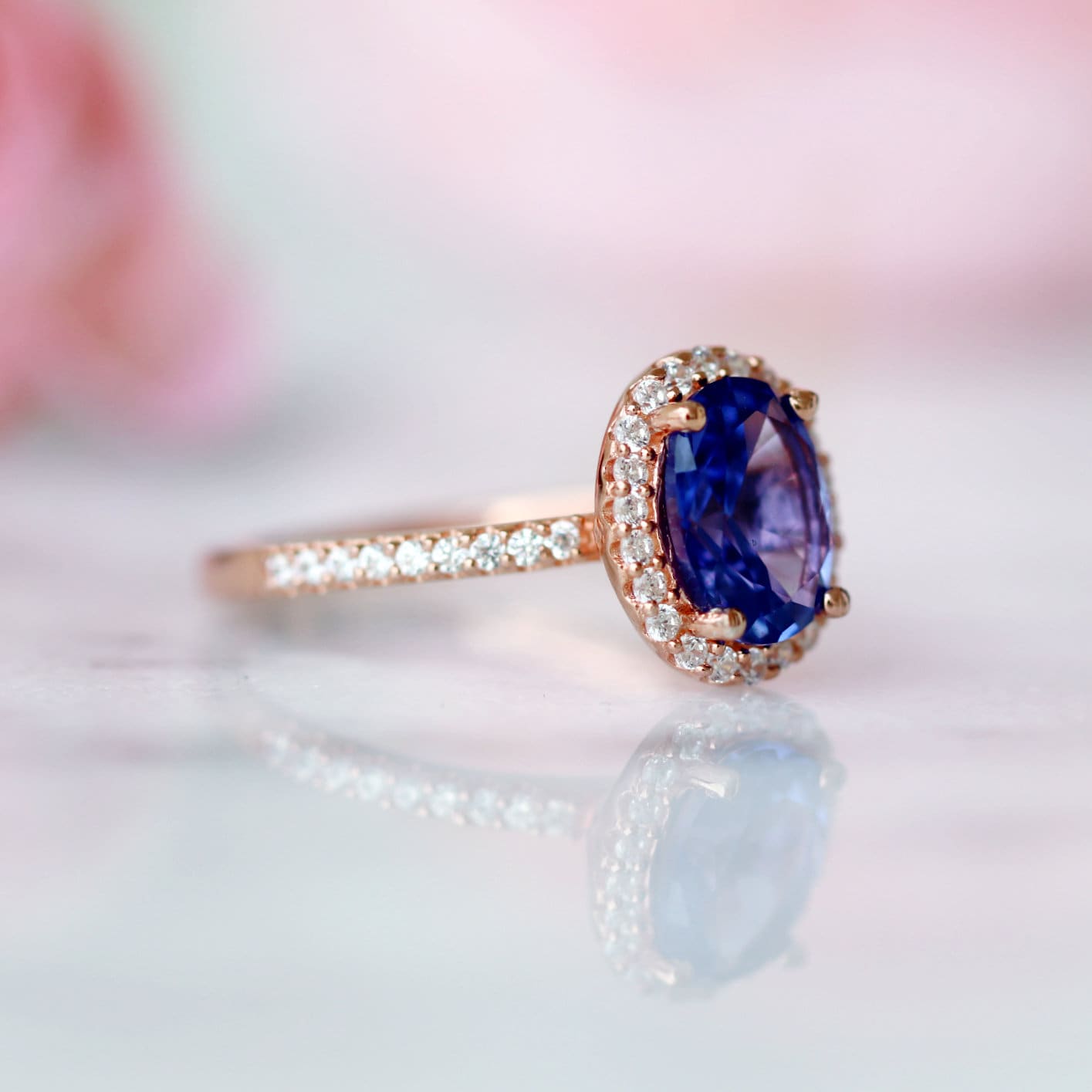 Exquisite 14K Solid Rose Gold Iris Oval Tanzanite Engagement Ring for Women | Elegant Wedding & Proposal Jewelry Gift