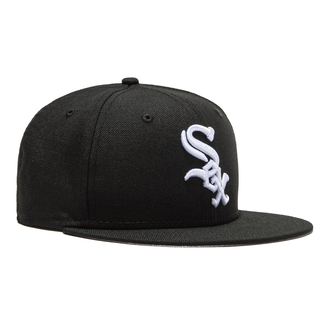 New Era 59Fifty Retro On Field Chicago White Sox Game Hat - Black MLB Baseball Cap for Men & Women - Perfect for Baseball Games, Sports Events & Streetwear Fashion