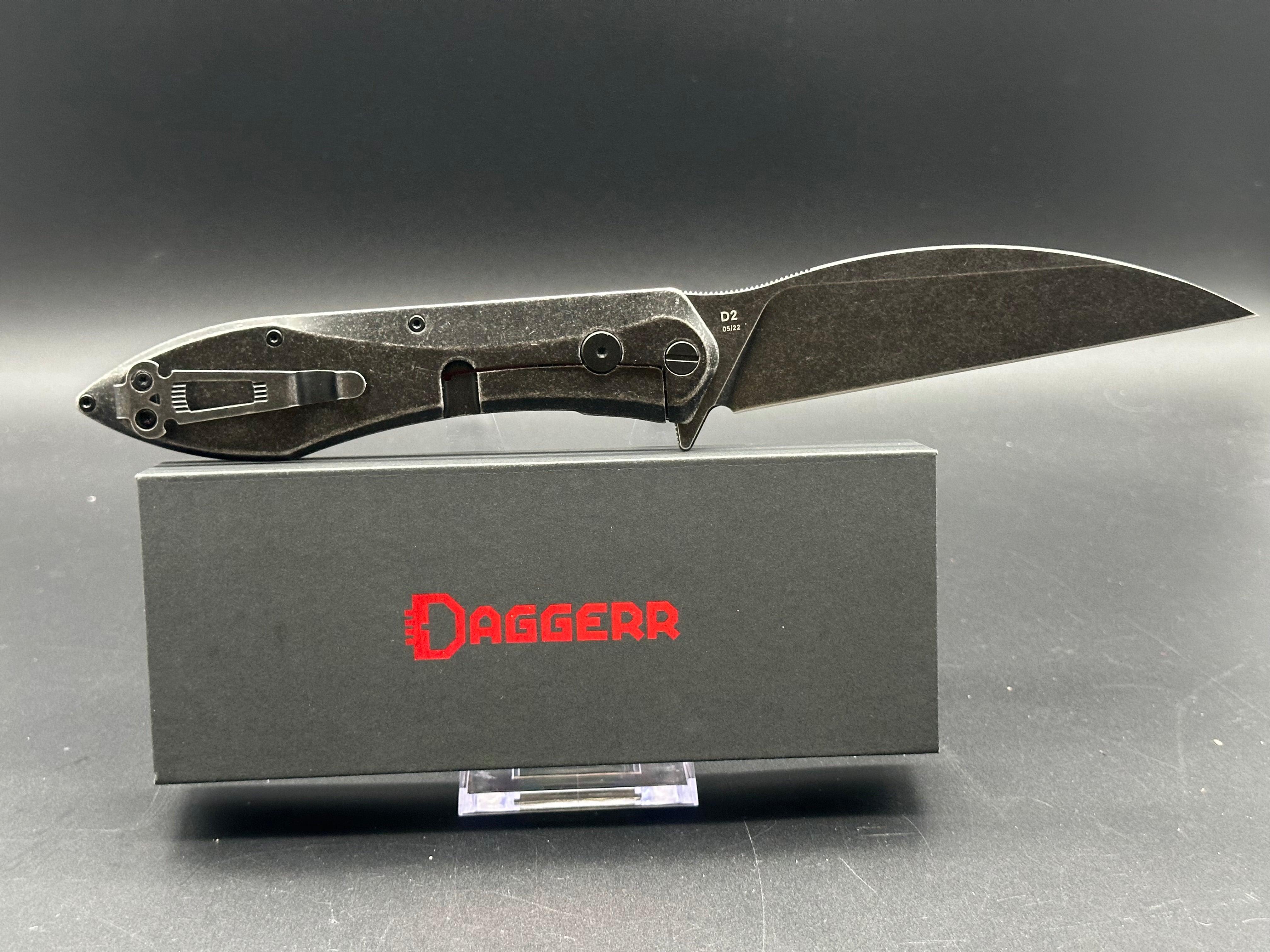 Daggerr Voron Frame Lock Folding Knife - Burgundy G10 Handle, 5.2