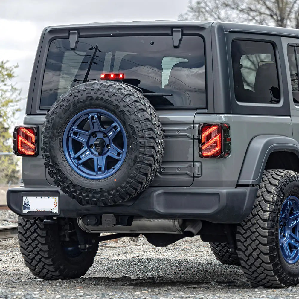 LOYO® LED Tail Lights for Jeep Wrangler JL & JLU (2018-2024) - Smoked Lens - Waterproof & Durable Replacement Lights for Off-Roading & Night Driving