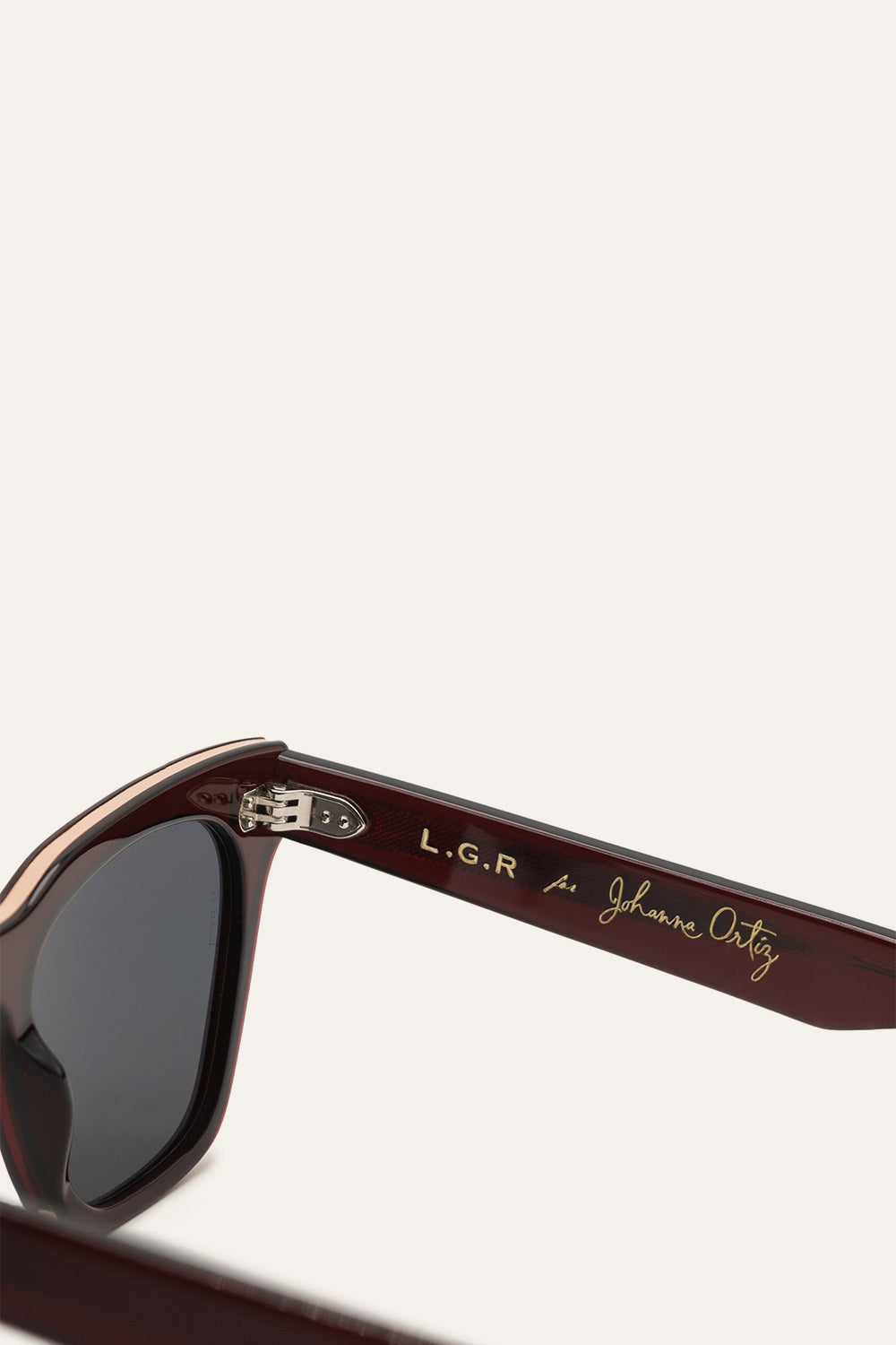Stylish Pyramid Of The Sun Sunglasses UV Protection - Trendy Aviator Shades for Men & Women - Perfect for Beach, Driving & Outdoor Activities