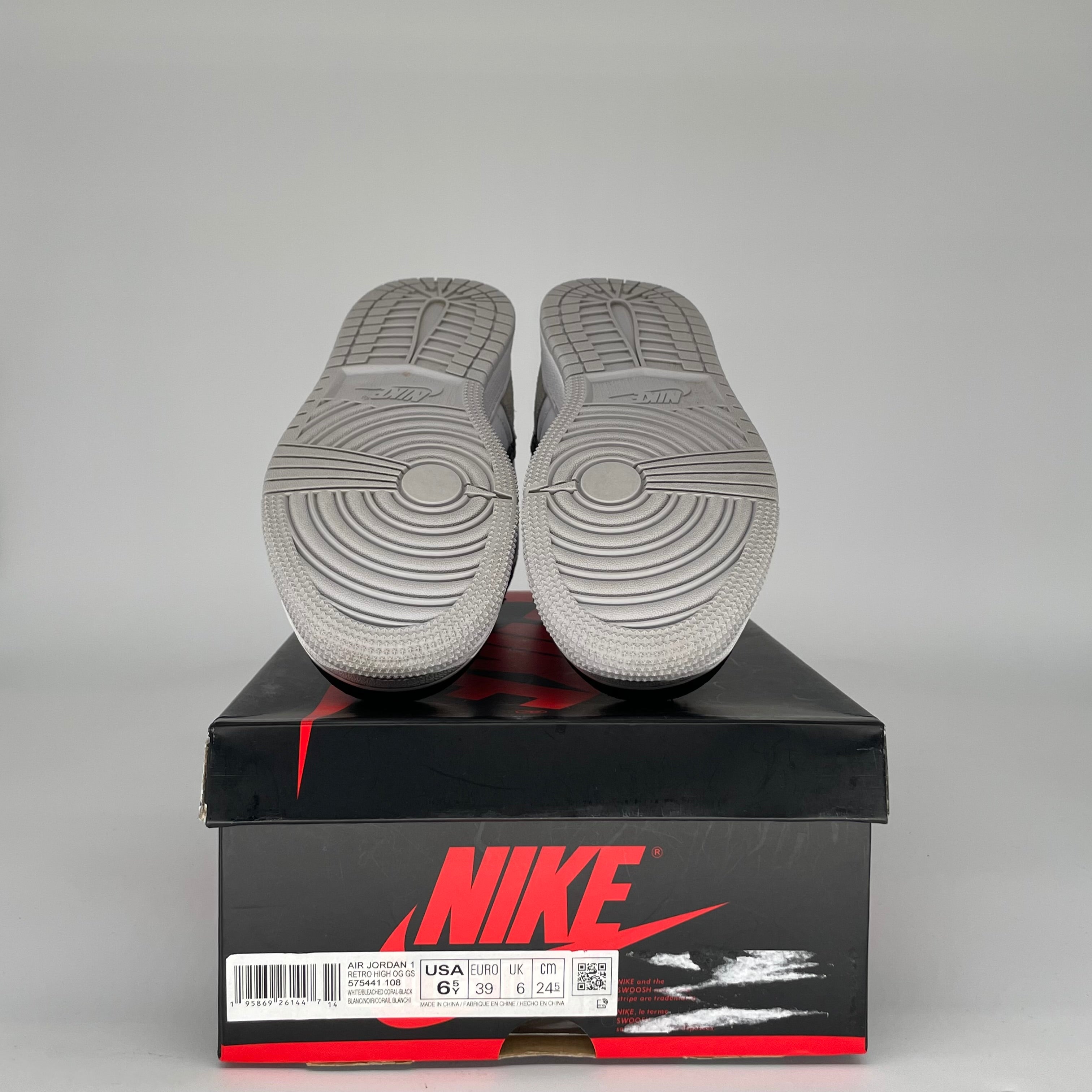 Nike Air Jordan 1 Retro High OG 