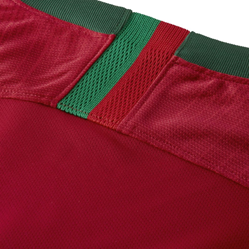 Nike Portugal 2018 Home Stadium Jersey - Authentic Football Soccer Jersey for Men - Cristiano Ronaldo CR7 Fan Jersey - Perfect for Matches, Training & Fan Support